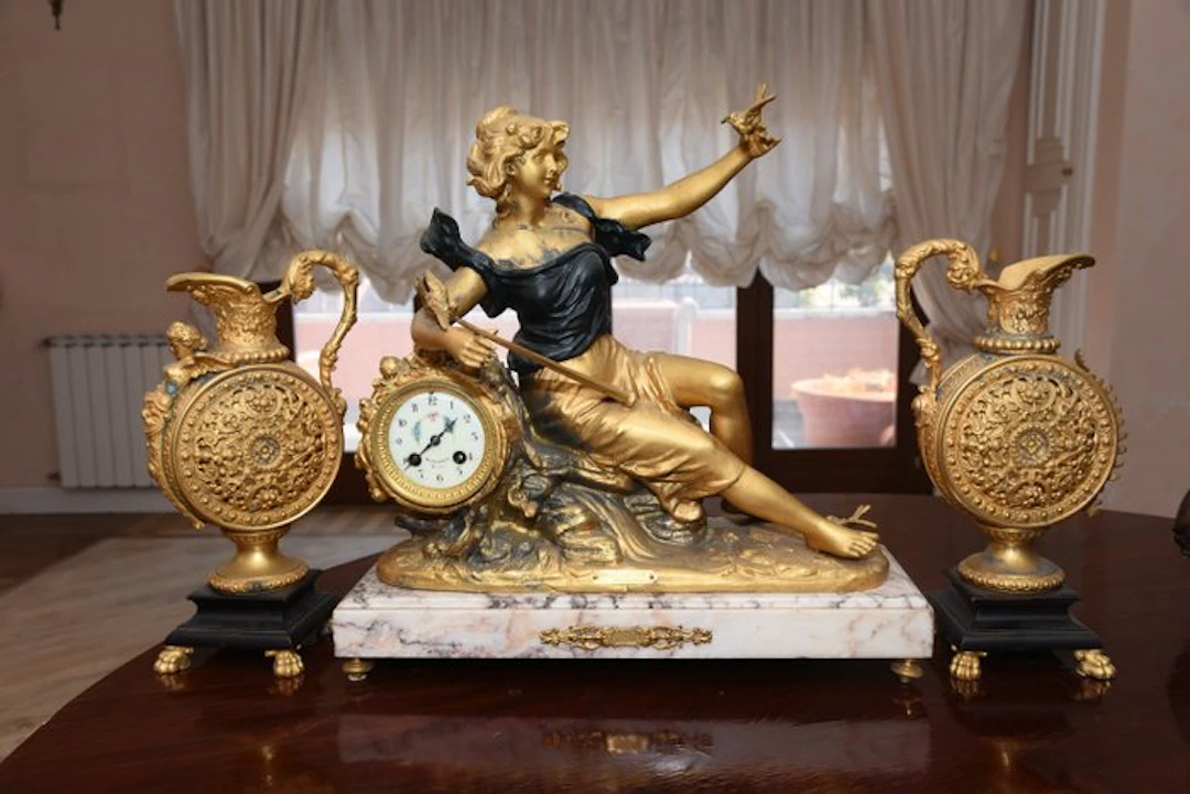 Table clock - Art Nouveau Alloy - 1850-1900