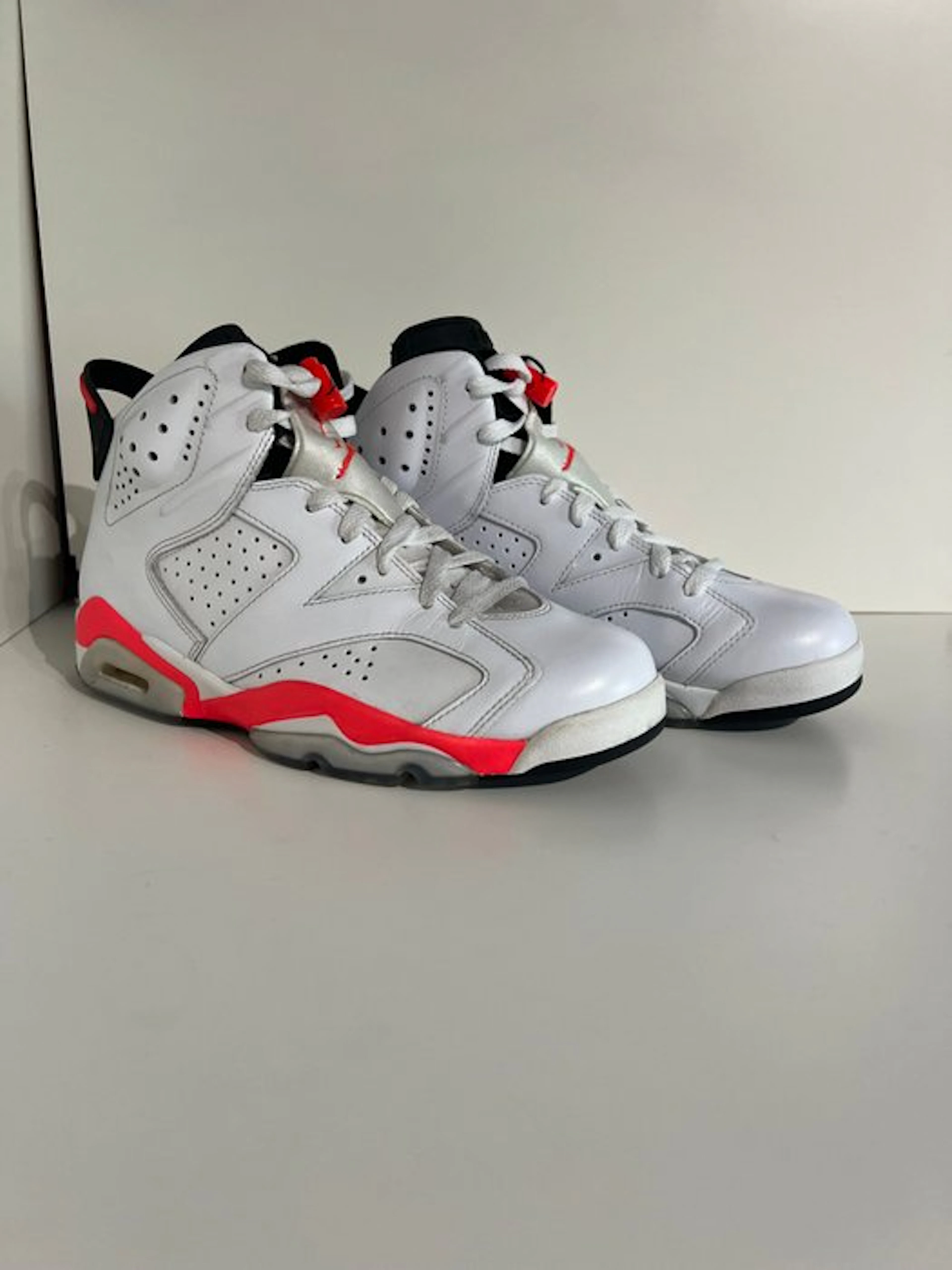 Air Jordan - Air Jordan 6 - Sneakers - Size: EU 40
