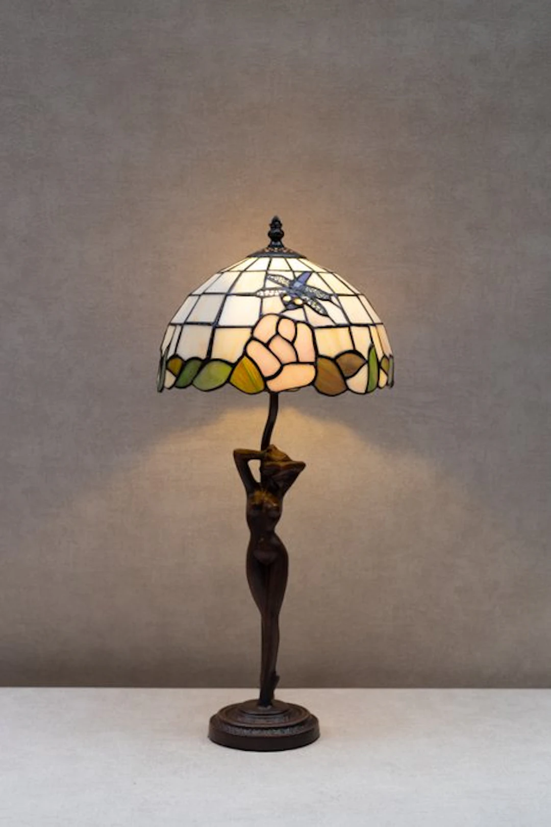 Lamp - Tiffany style - Stained glass