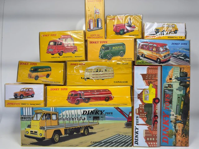 Atlas, Dinky Toys 1:43 - Model car (12) - Set of commercial vehicles