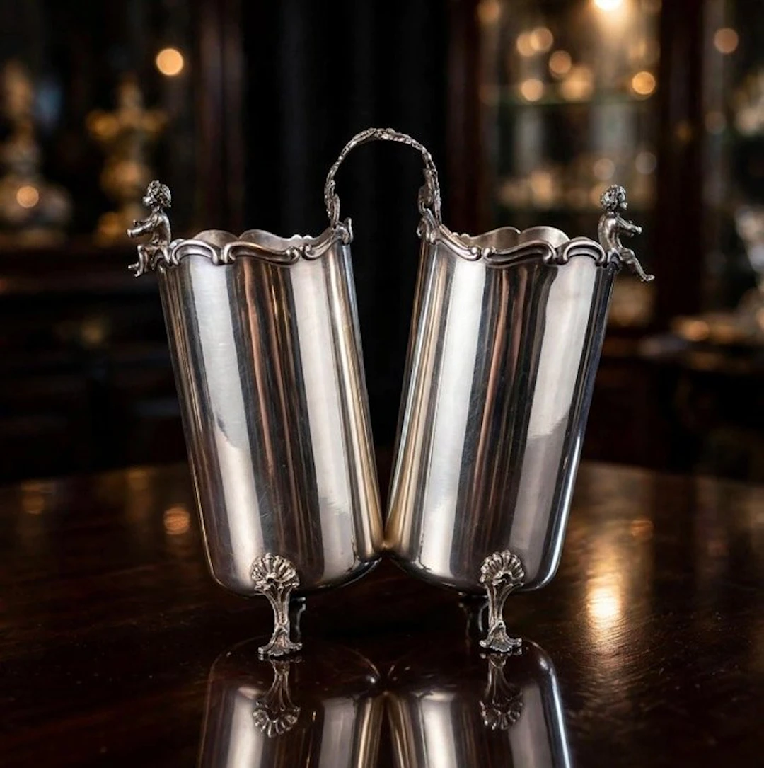 Sugar pot - .800 silver - Cherub Spoon Holder