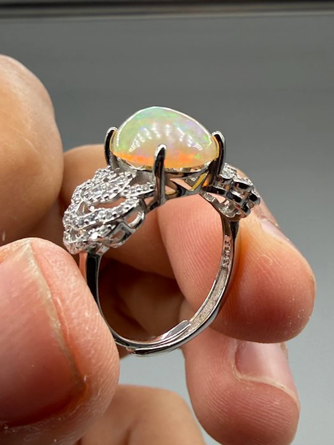 Opal-Silver Ring- 2.9 g - (1)