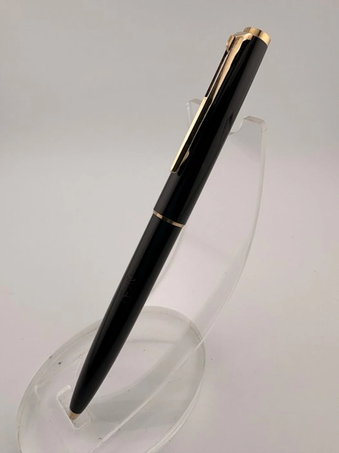 Montblanc - 380 Black - 1970's - Pen