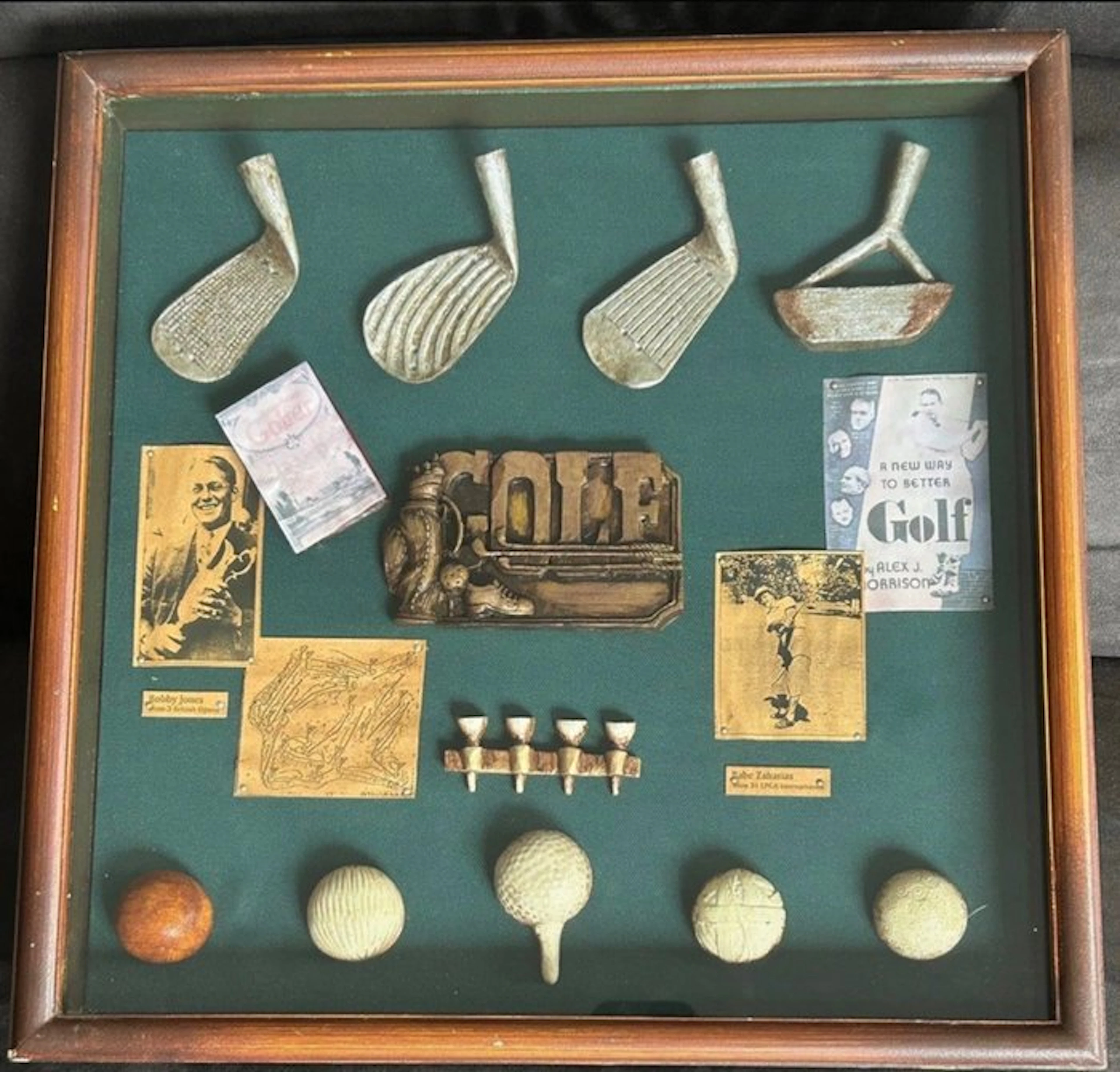 golf, Historic golf set displayed in a period case