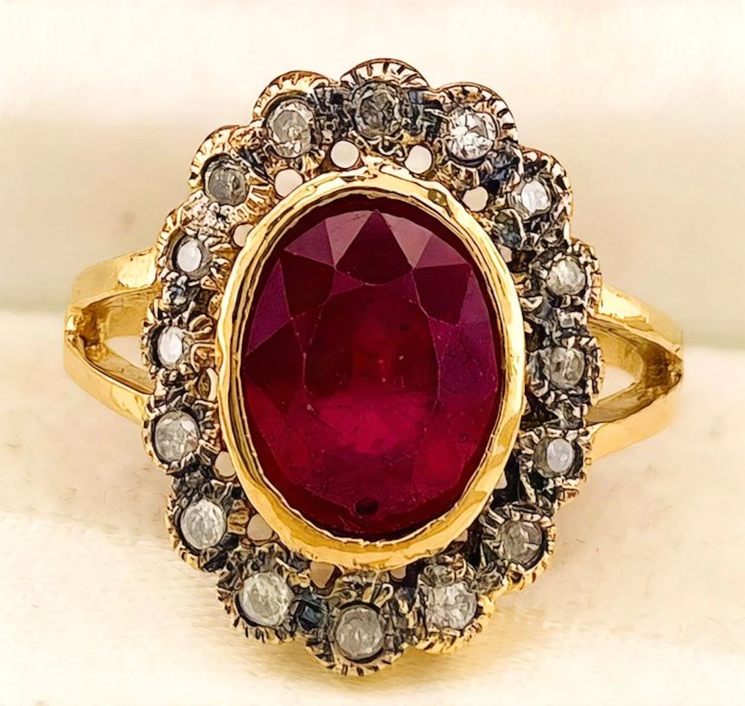 No reserve price - Ring - 9 kt. Yellow gold, Silver Ruby - Diamond