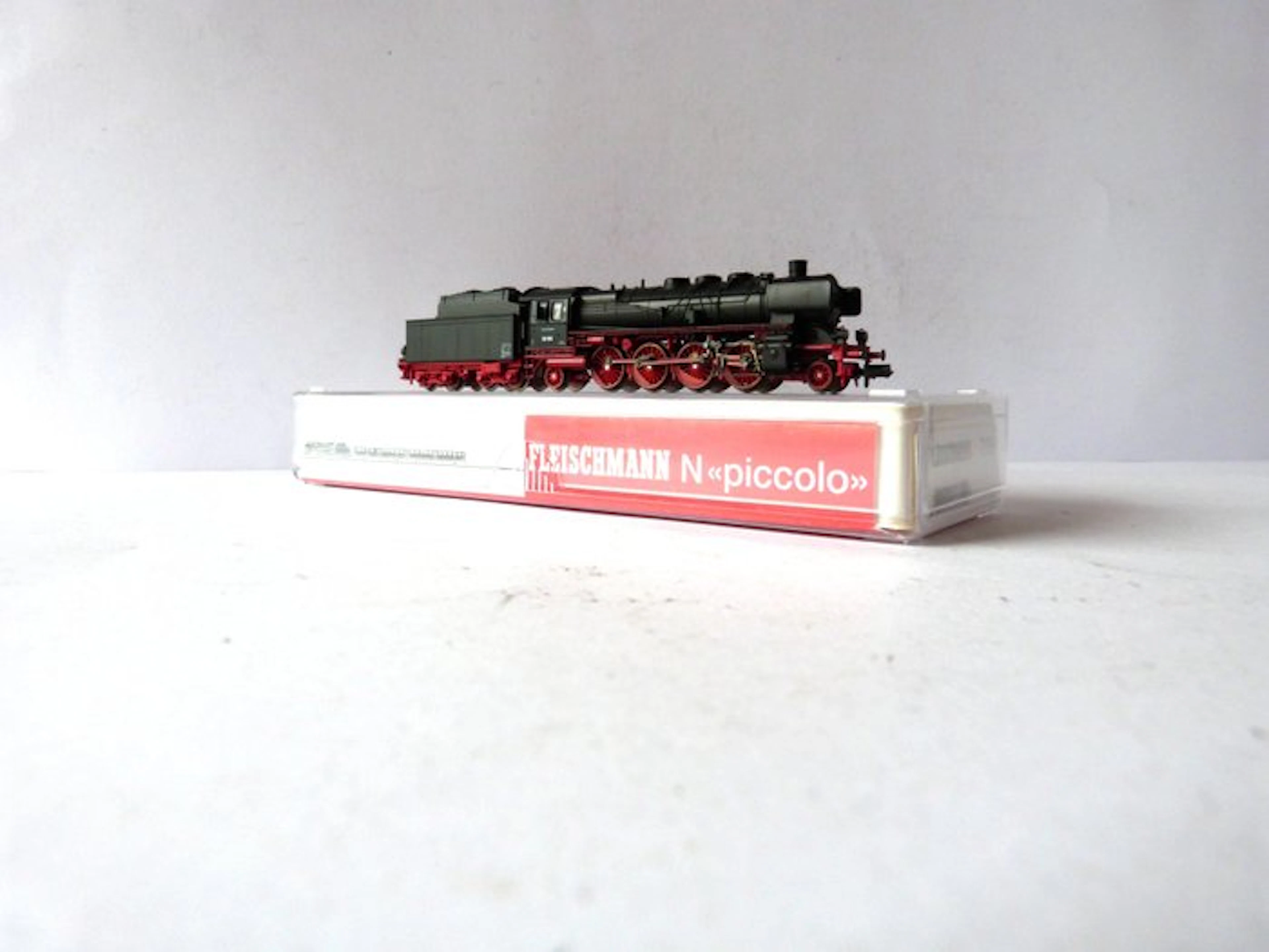 Fleischmann N - 7135 - Steam locomotive with tender (1)...