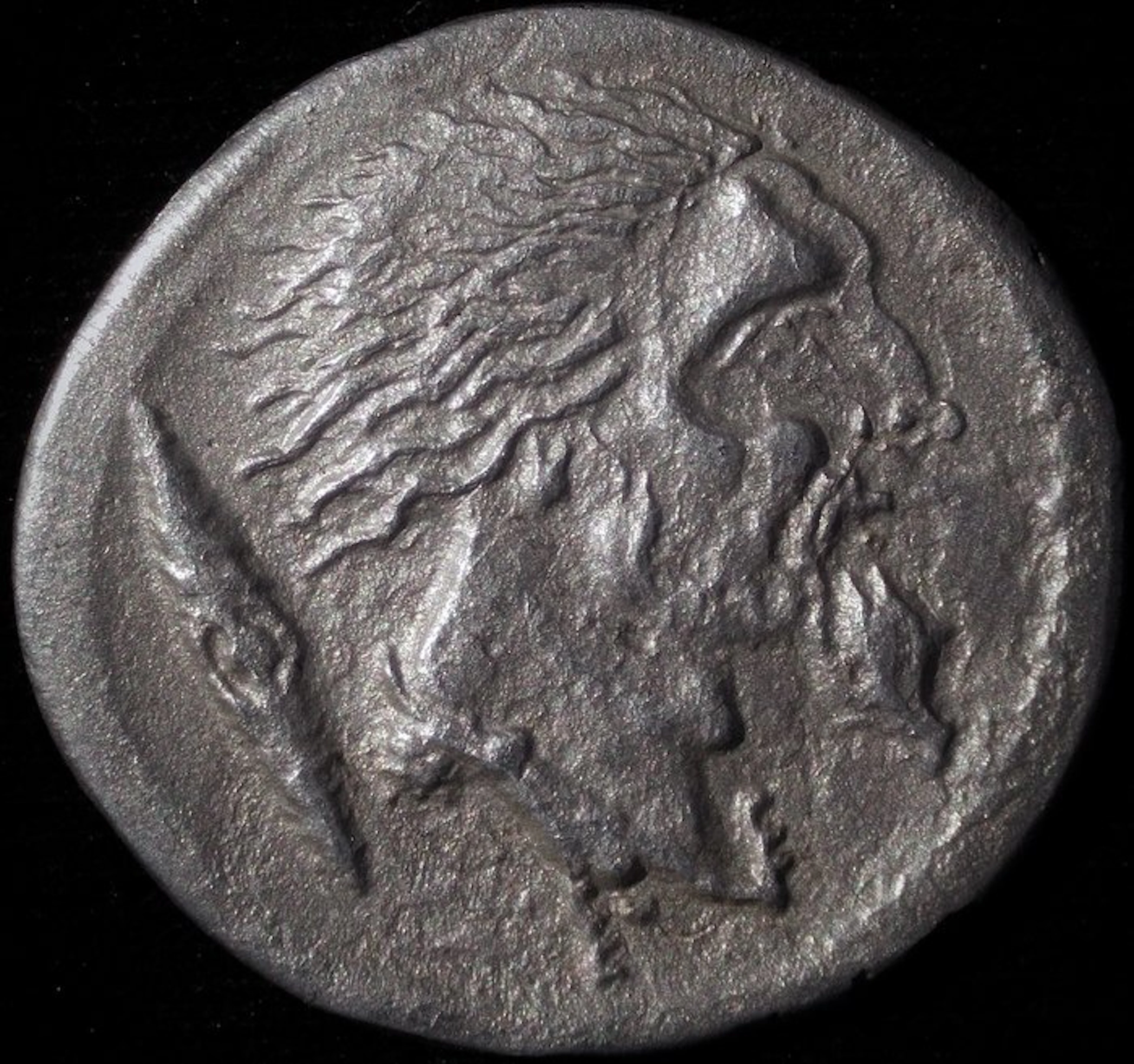 Roman Republic. L. Hostilius Saserna, 48 BC. Denarius Roma
