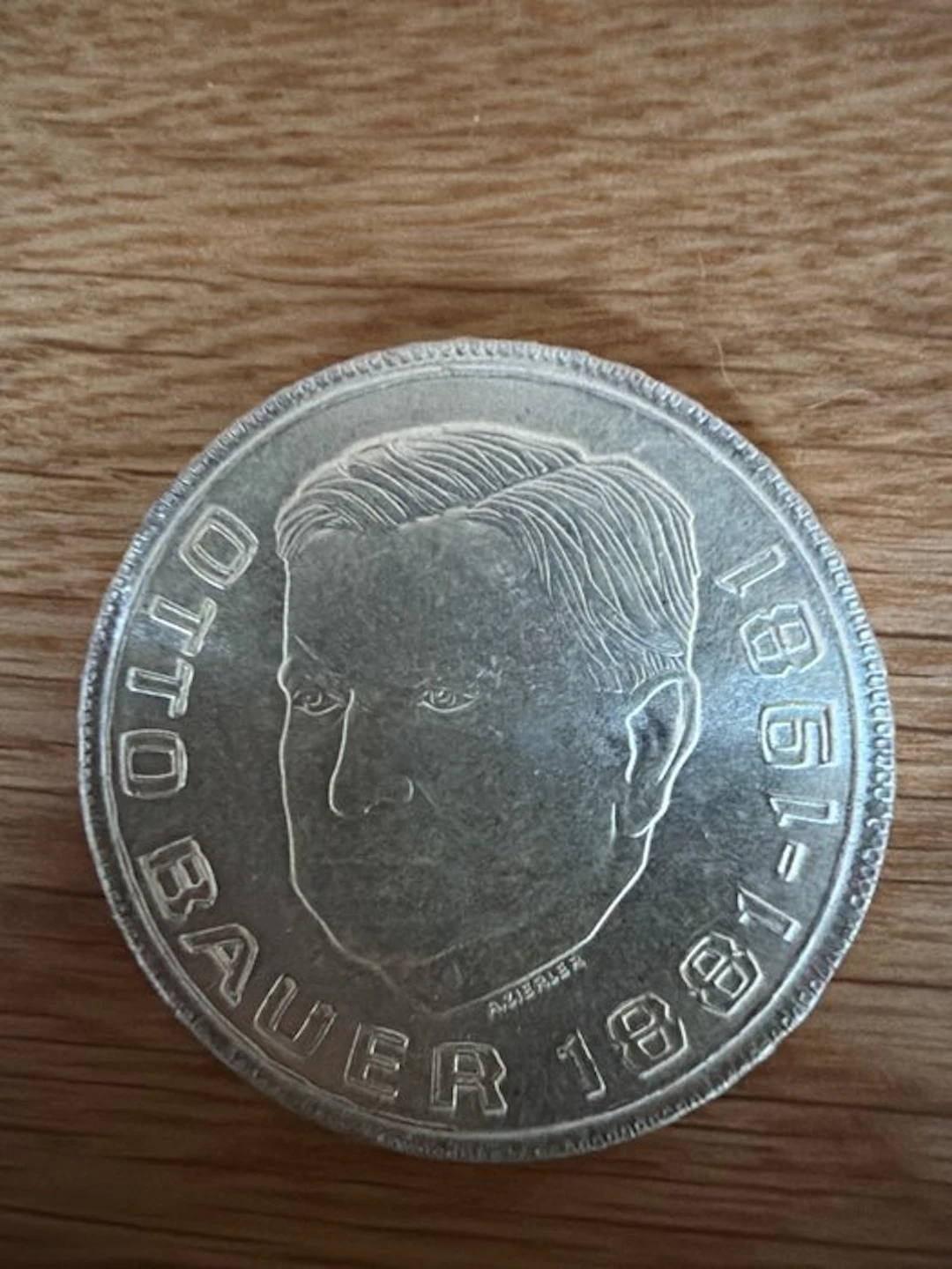 Austria. 500 Schilling 1981 Otto Bauer - 24g (.640) (No reserve price)