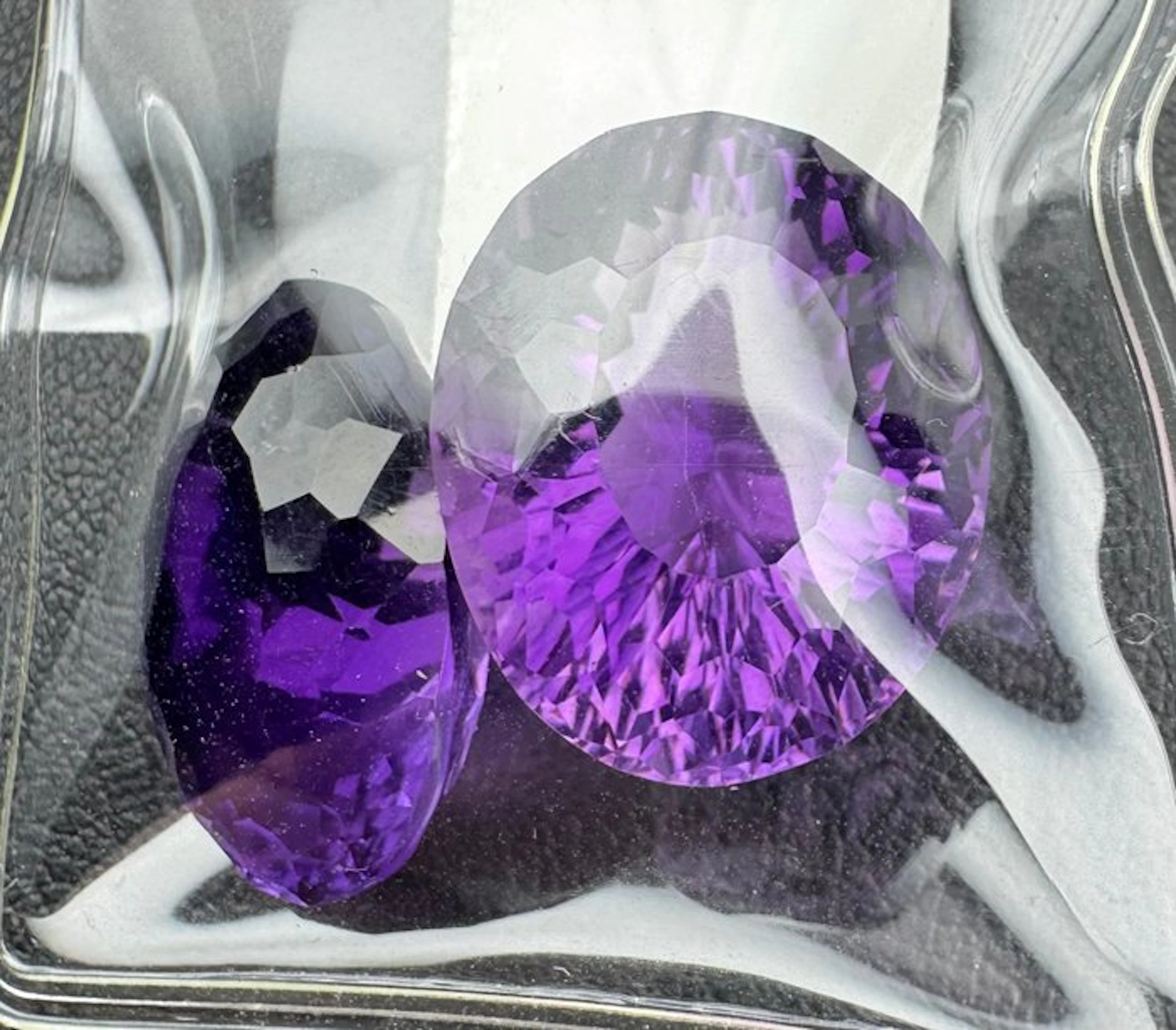 No reserve price - 2 pcs Purple Amethyst
