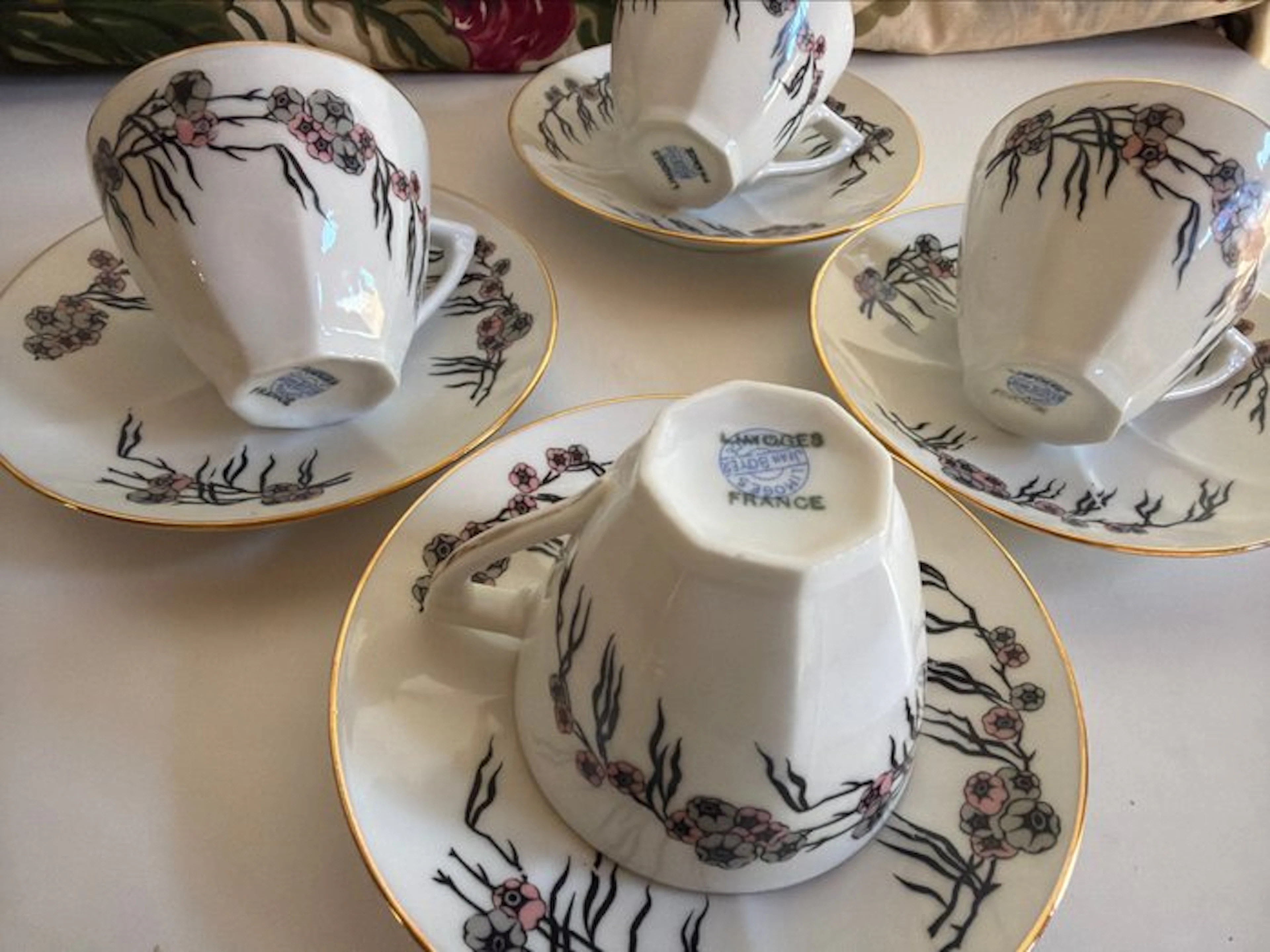 Jean Boyer Limoges - Cup and saucer (8) - Porcelain - Moka service