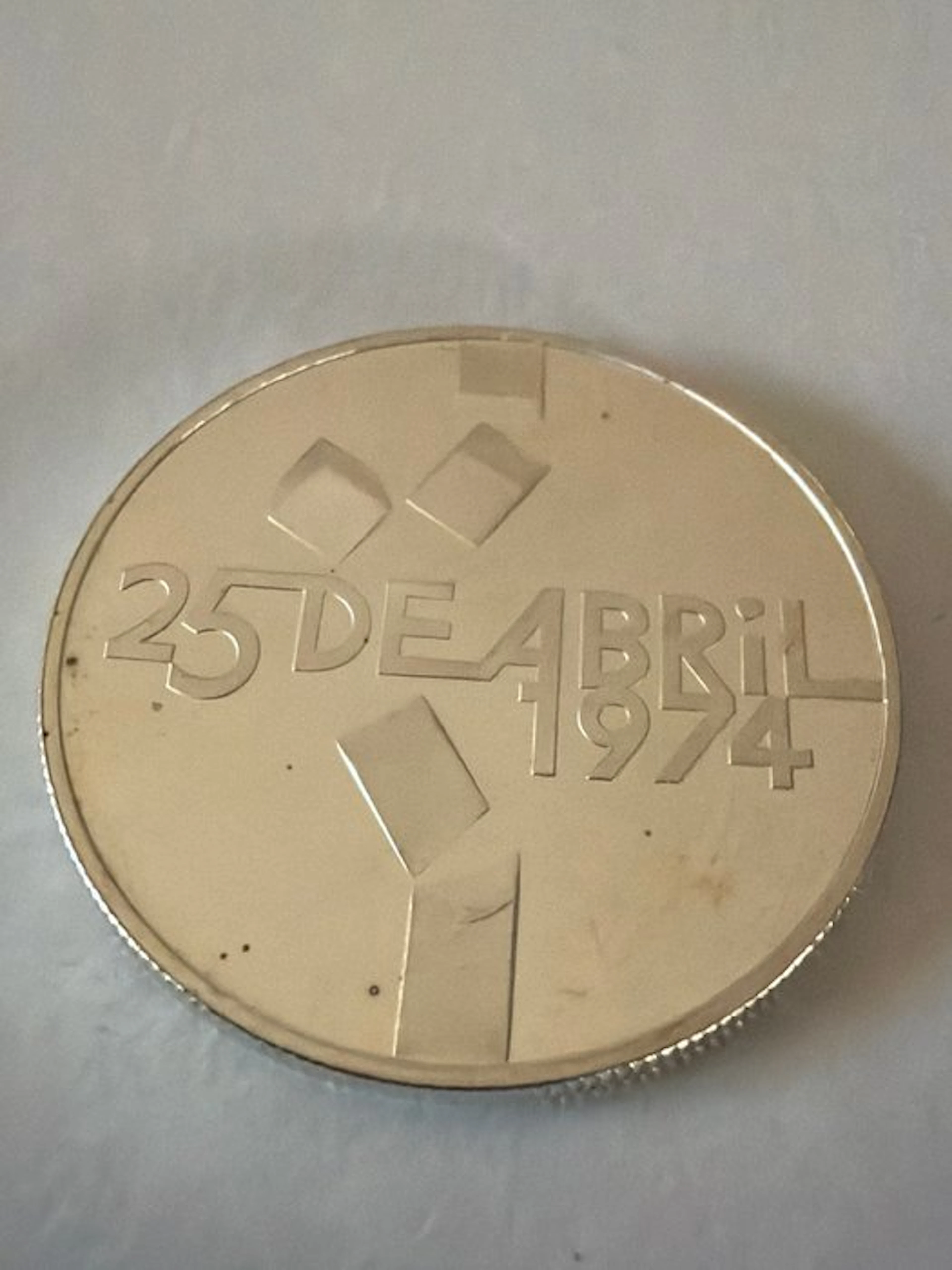 Portugal. 100 Escudos 1974 Revolution PP 15g (.650) (No reserve price)
