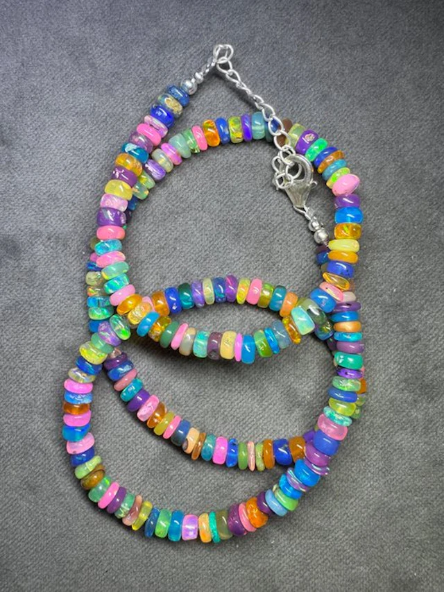 Smooth multicolored opal necklace from Ethiopia + 925...