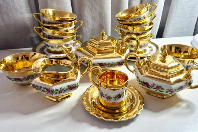 J.R. Limoges - Jean Raynaud - Tea service (27) - Octagon - Porcelain - J.R