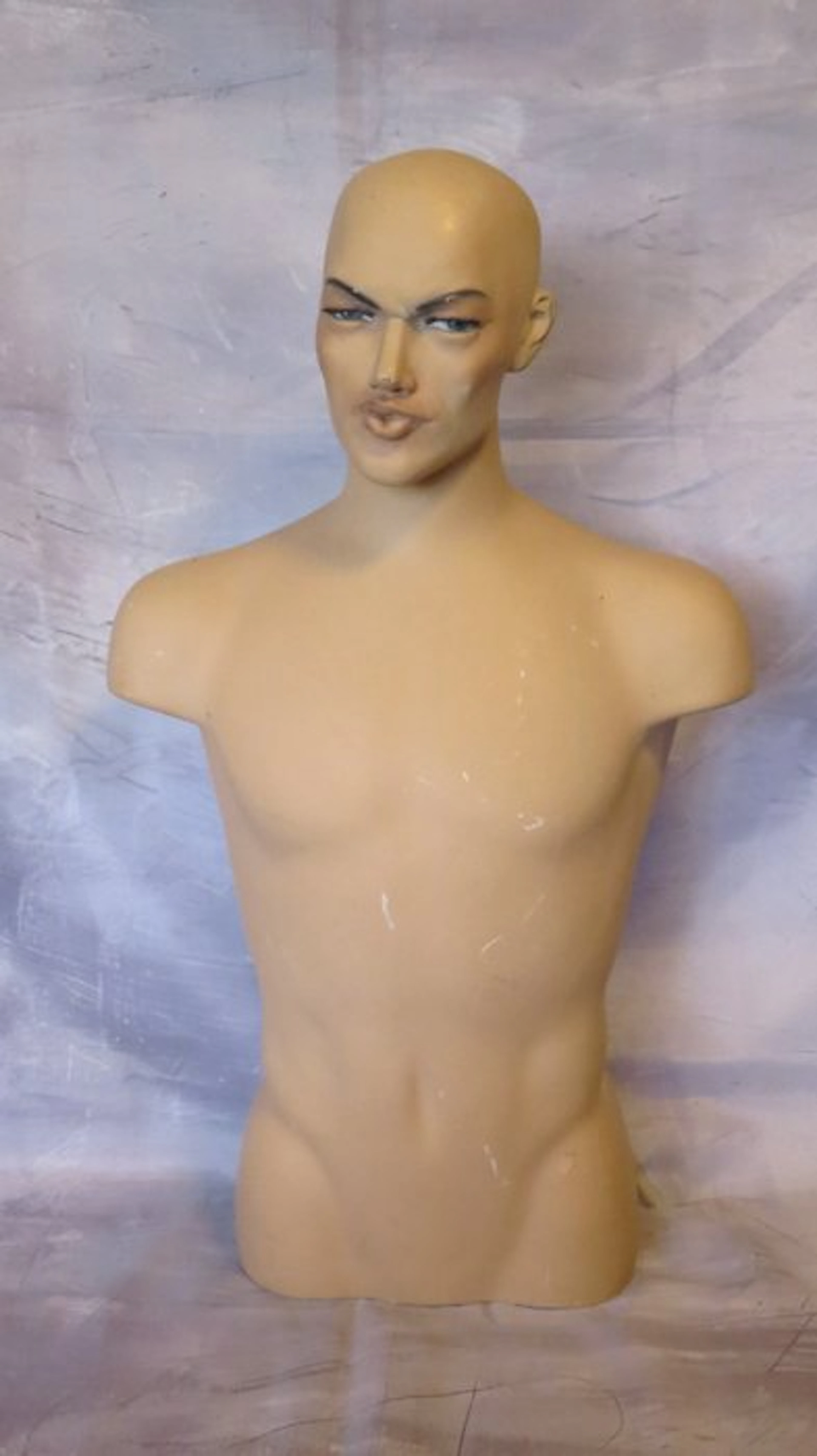 T(INK) Art - Mannequin - „La Femme Dorée“ - The Optimist - Polypropylene