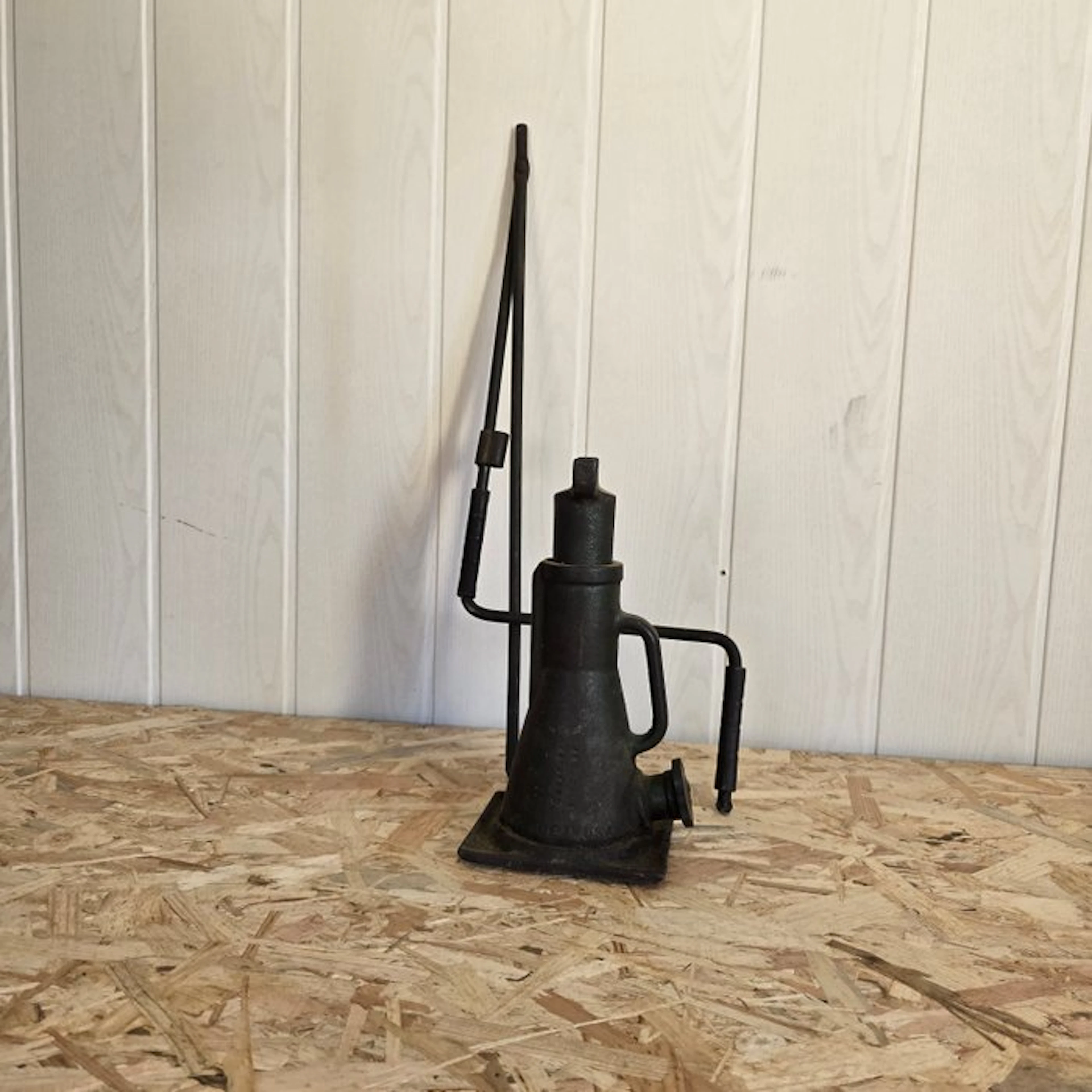 Hydraulic car jack - Auto Specialties Mfg