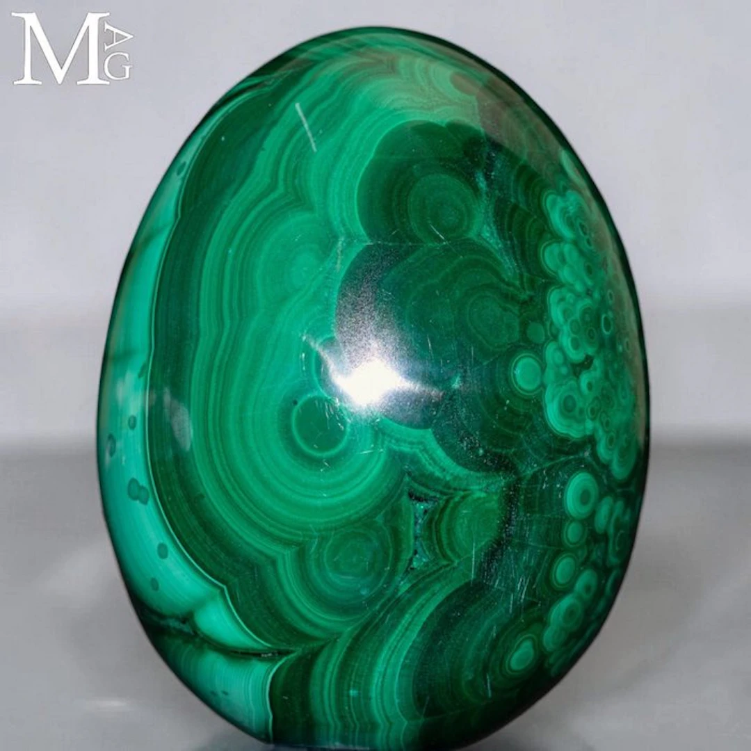 Green malachite with hypnotic concentric circular...
