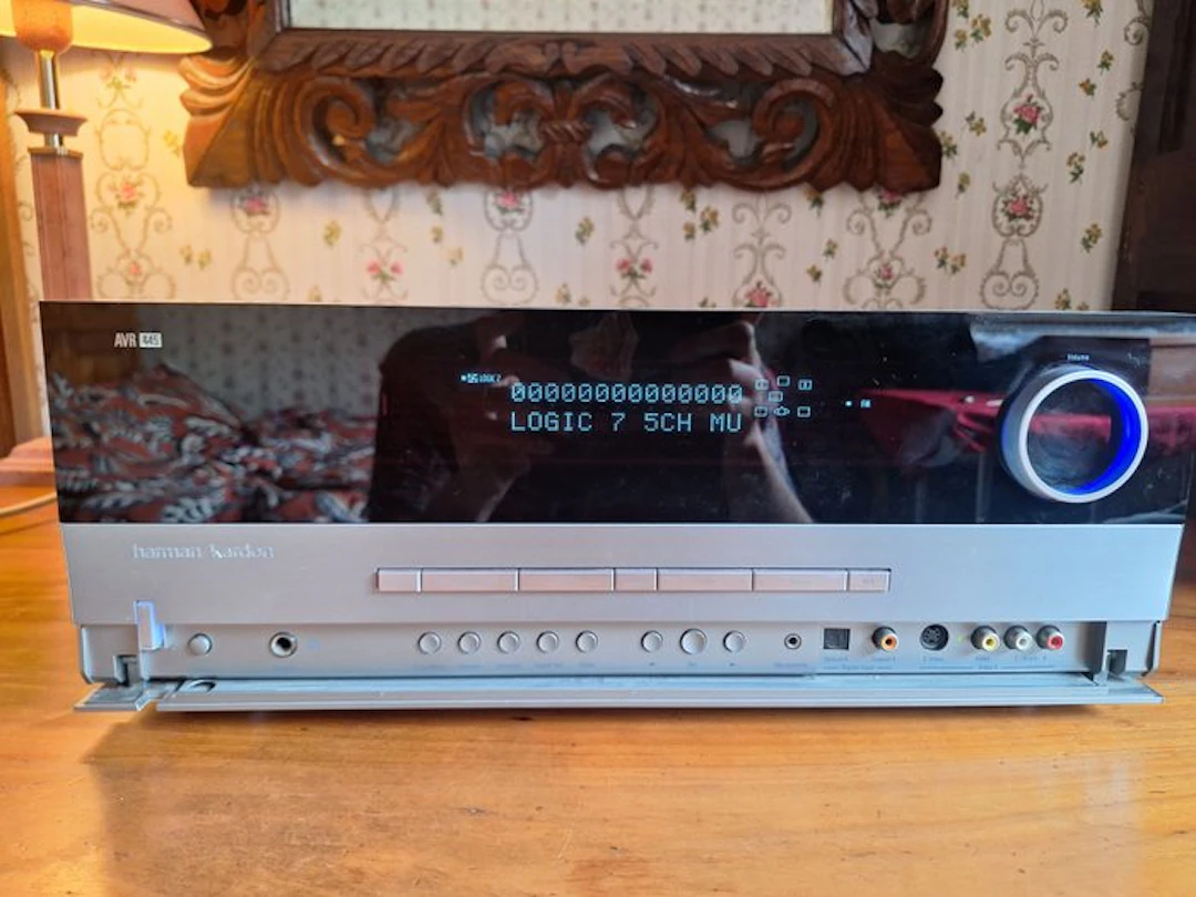 Harman Kardon - AVR 445 Solid state multi-channel receiver
