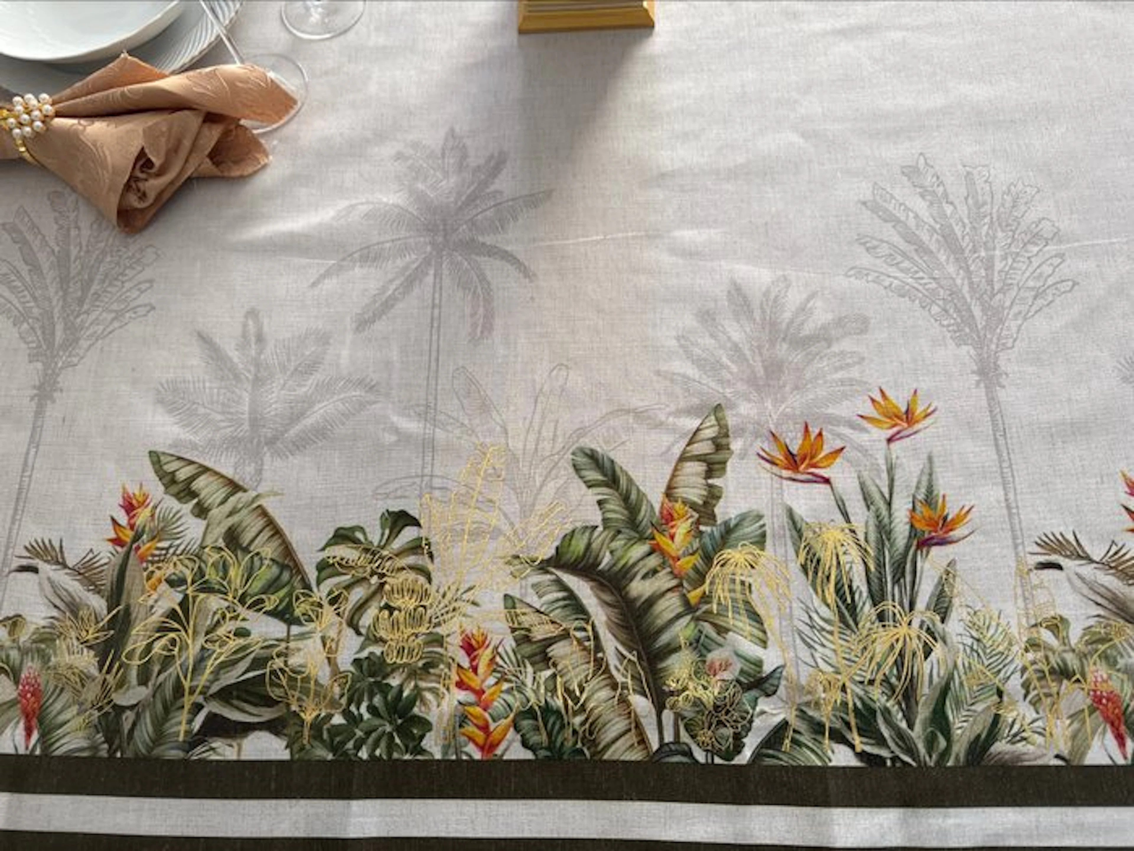 San Leucio top quality - exclusive linen tablecloth in...