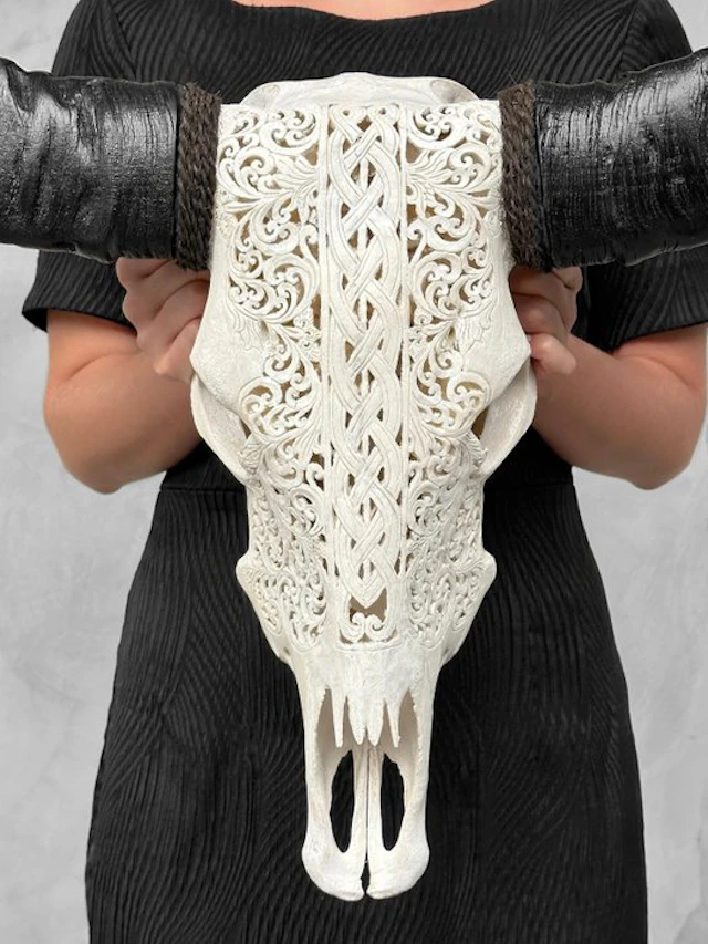 NO RESERVE PRICE - Authentic Large White Hand-Carved...