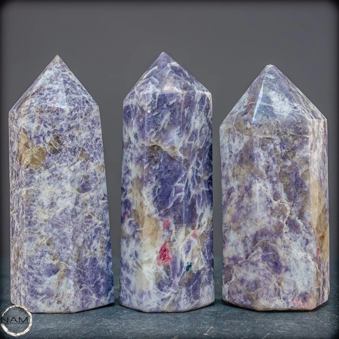 Exclusive Lepidolite Obelisk Set – Three natural crystal...