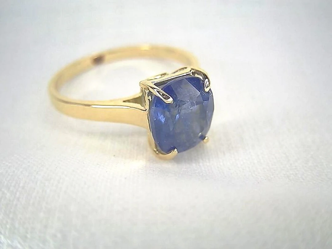Engagement ring - 18 kt. Yellow gold - 2.03ct. tw. Sapphire