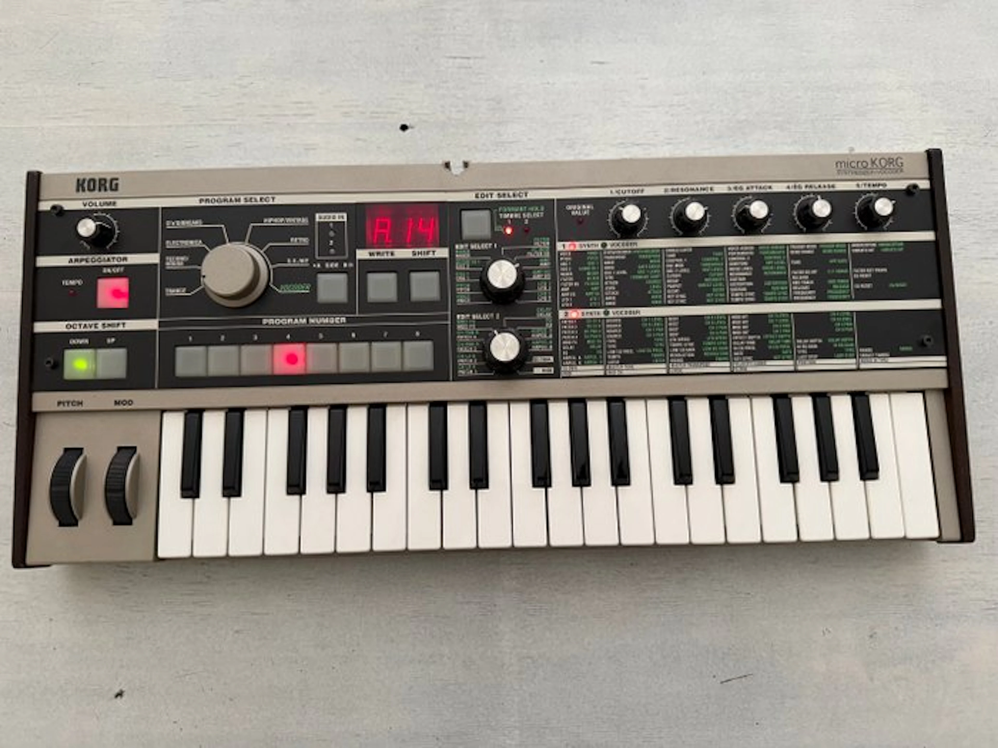 Korg - microKORG - - Keyboard - Japan - 2002 (No reserve price)