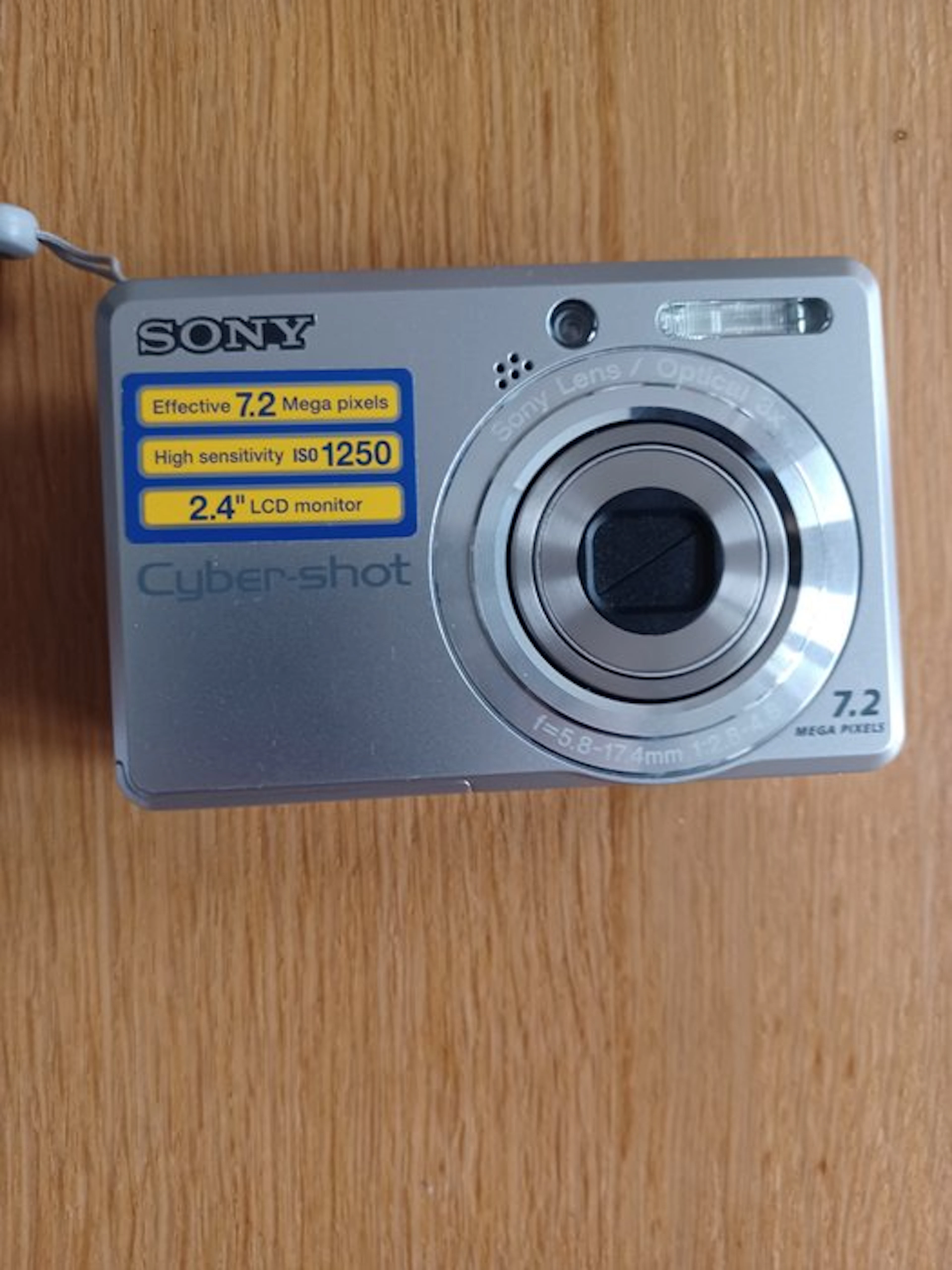 Sony DSC-S730 Digital compact camera