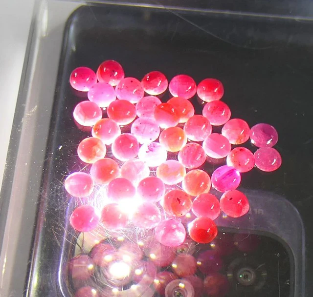 Gorgeous lot – rubies of 100% natural origin Cabochon- 4 g - (42)