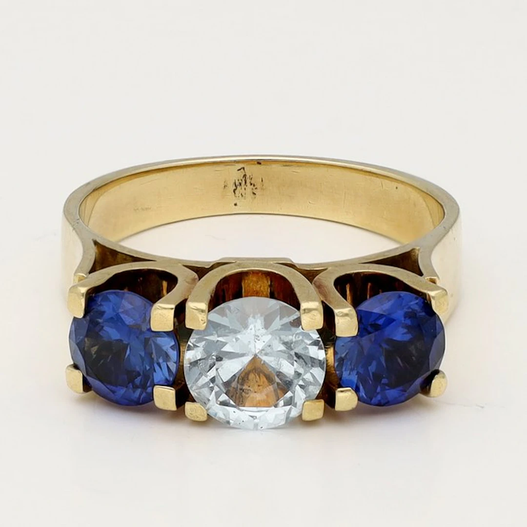 Ring - 14 kt. Yellow gold - 3.54ct. tw. Sapphire - Topaz