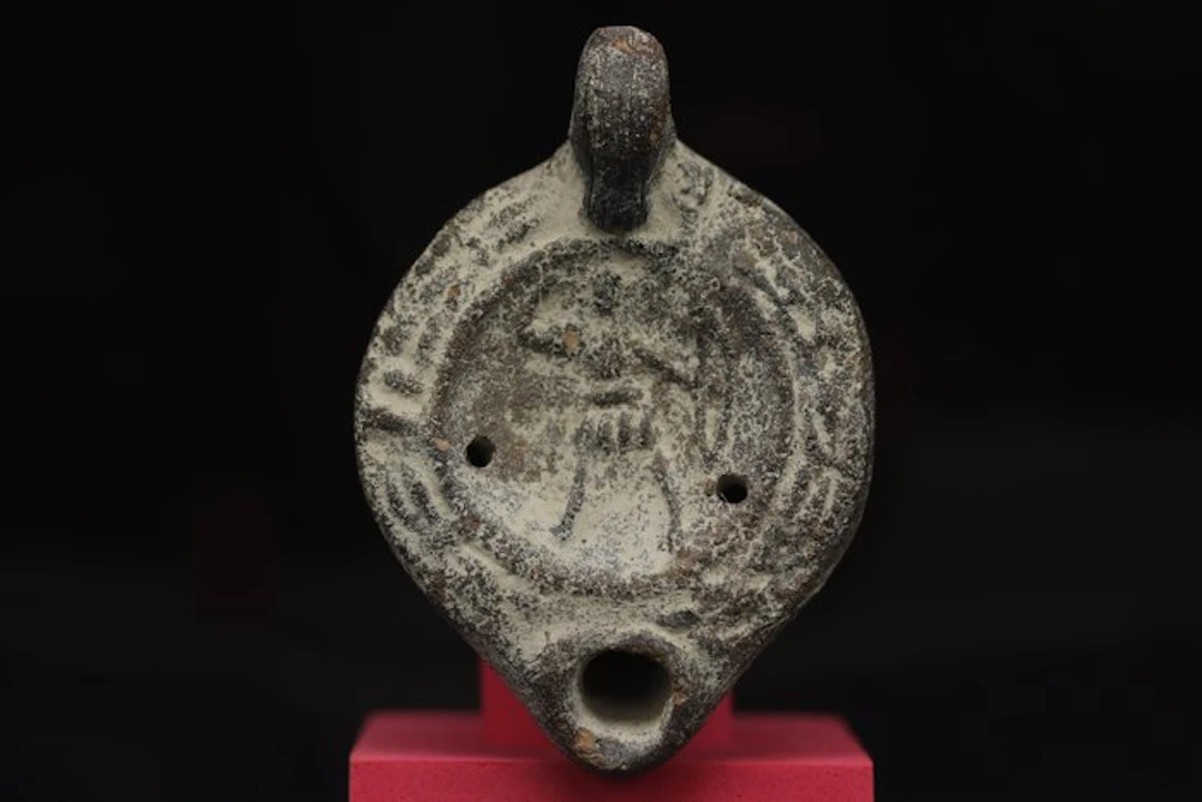 Roman (Republican) Terracotta Replica Aristocratic Oil...