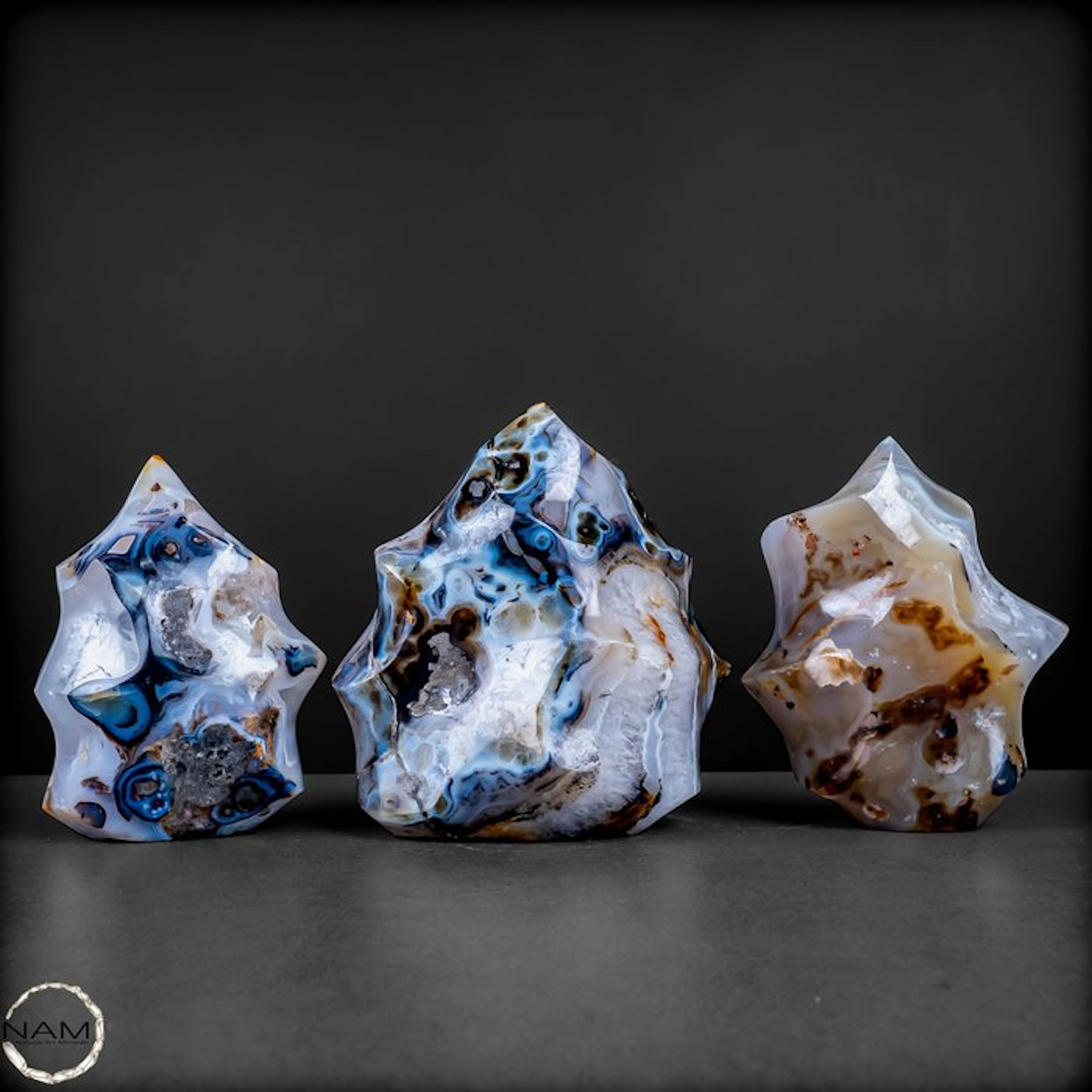 Impressive orca agate set – Three unique natural works of...