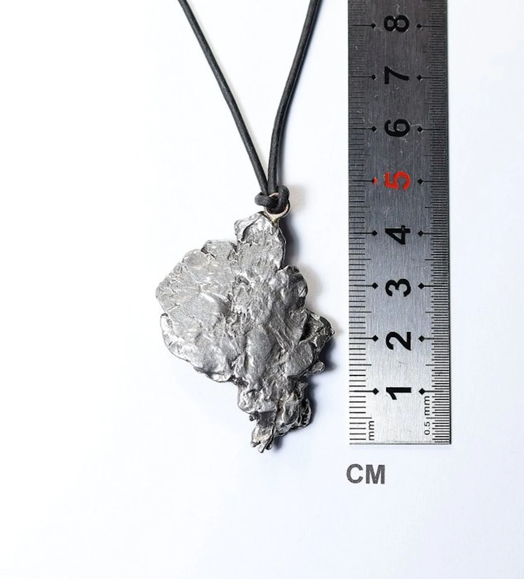 Campo del Cielo meteorite pendant Coarse octahedrite...
