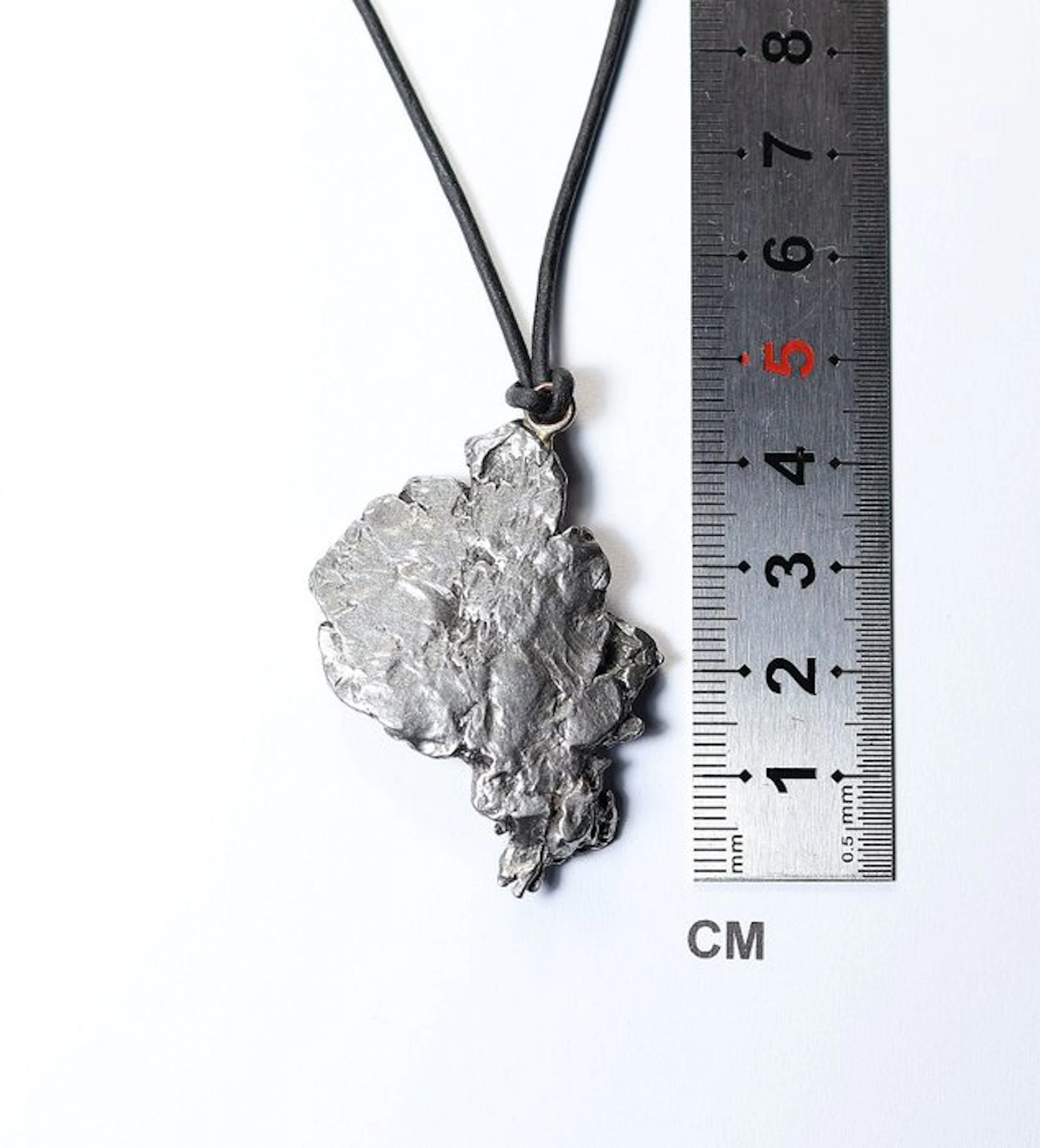 Campo del Cielo meteorite pendant Coarse octahedrite...