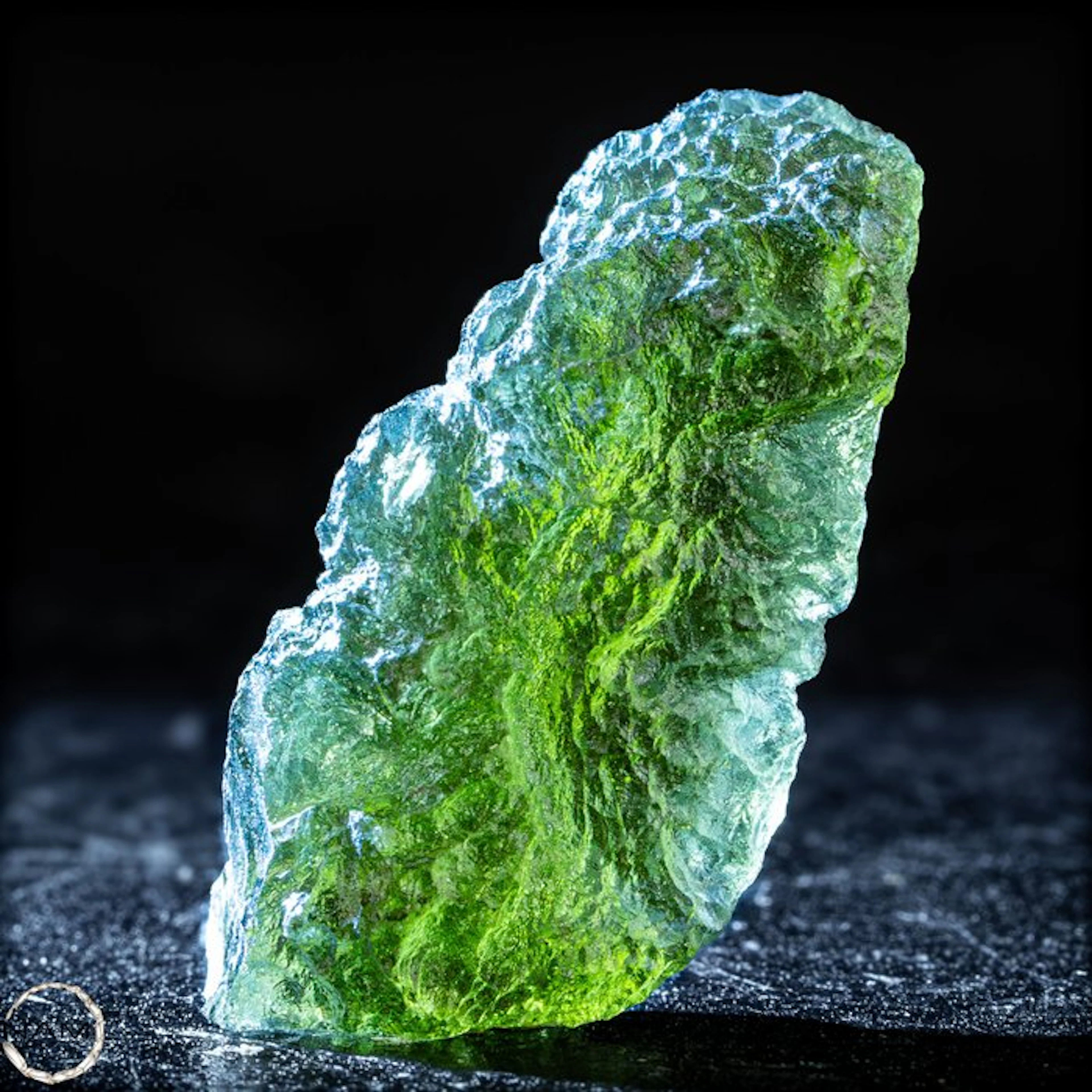 Natural Moldavite - Exceptional rough piece with an...