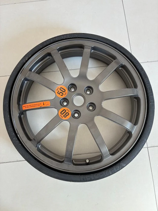 Tyre complete on wheel (1) - Ferrari - Ruotino di scorta...