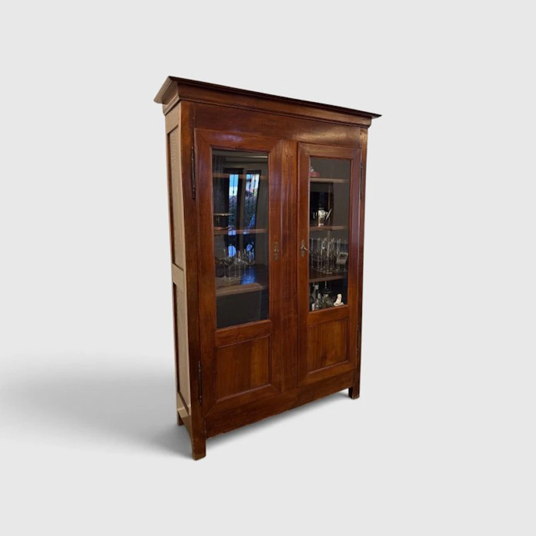 Display case - walnut wood