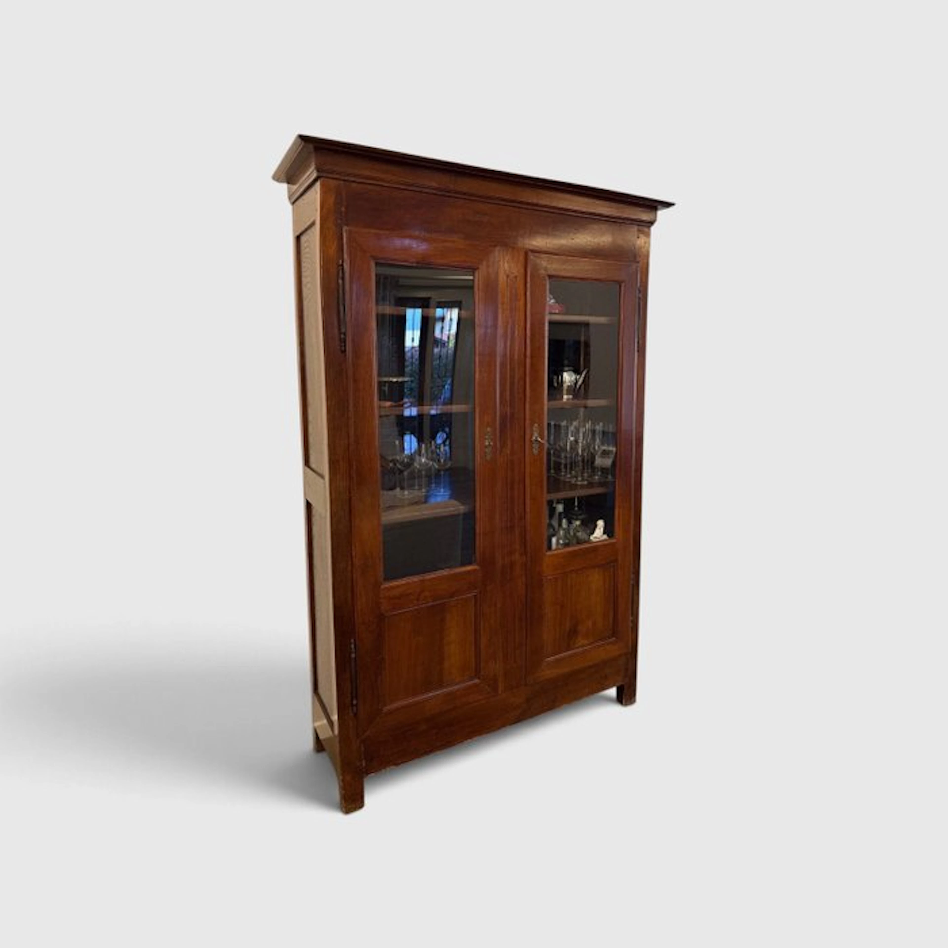 Display case - walnut wood