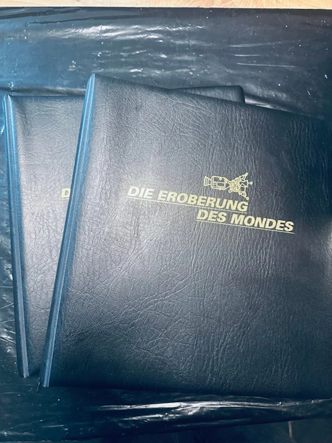 World - Spaceflight Collection - Space in 2 Albums