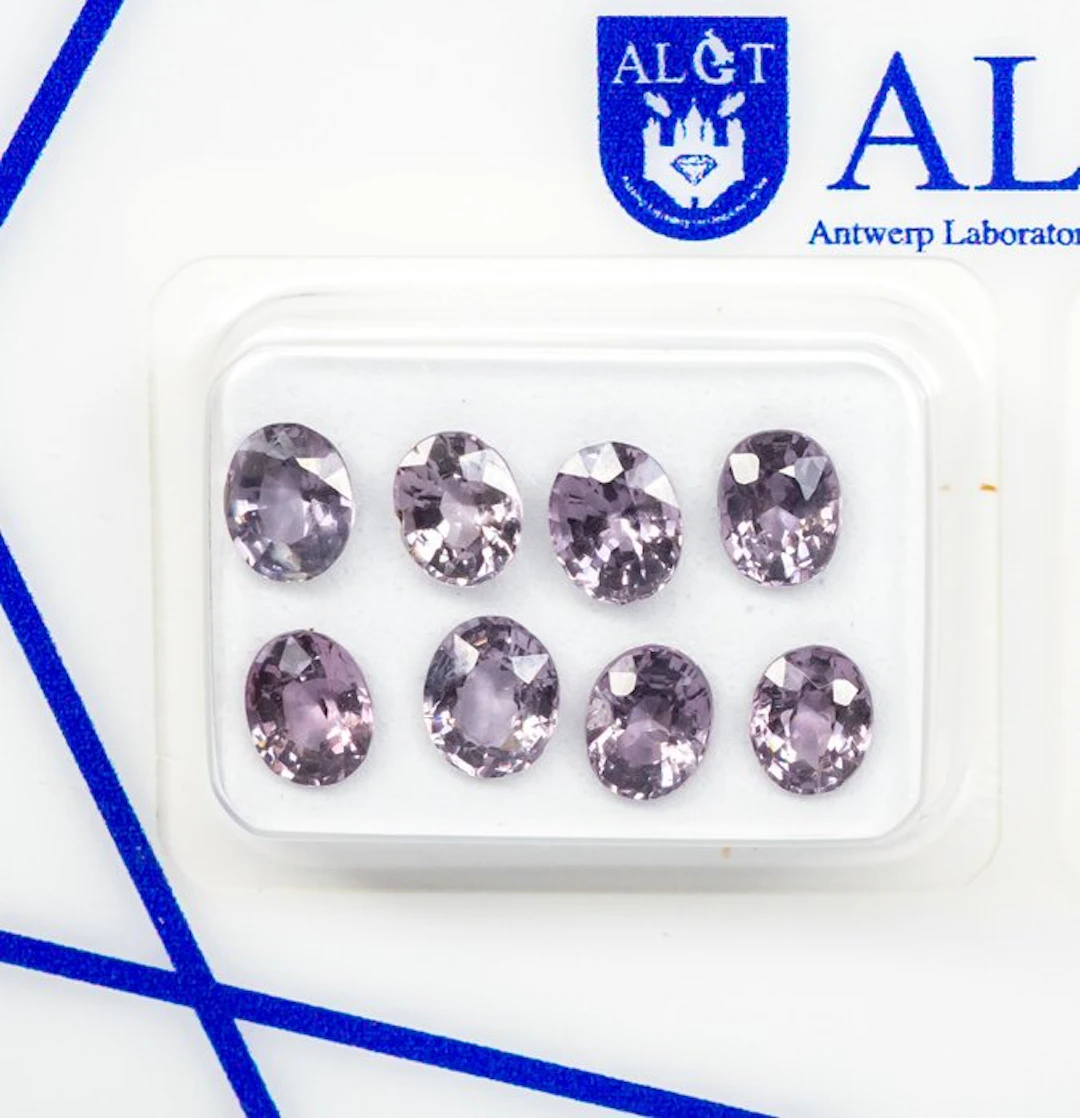 No reserve price - 8 pcs Spinel - 3.57 ct - Antwerp...