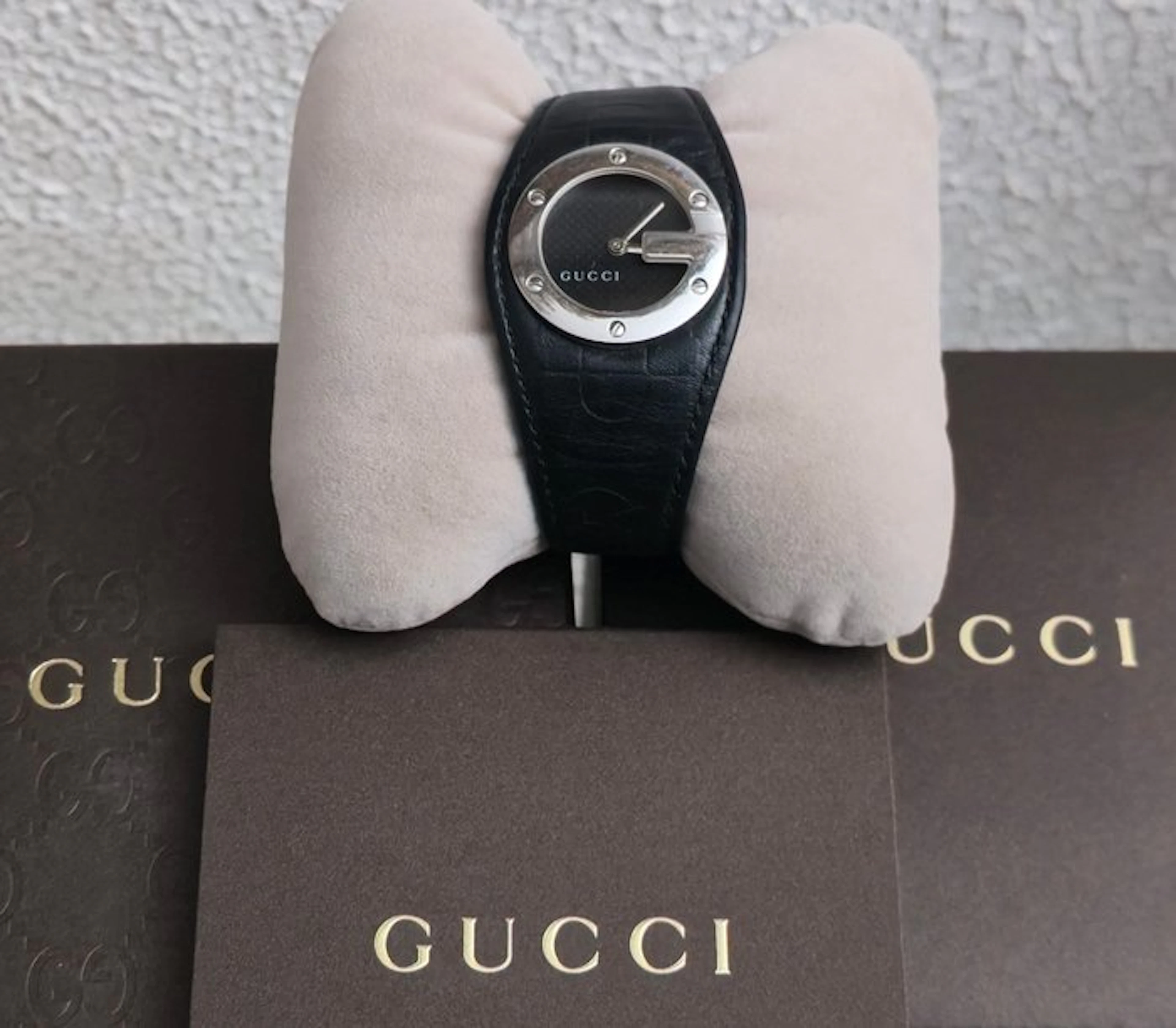 Gucci - GUCCI G-WATCH / 104 SERIES – SWISS MADE – QUARTZ...