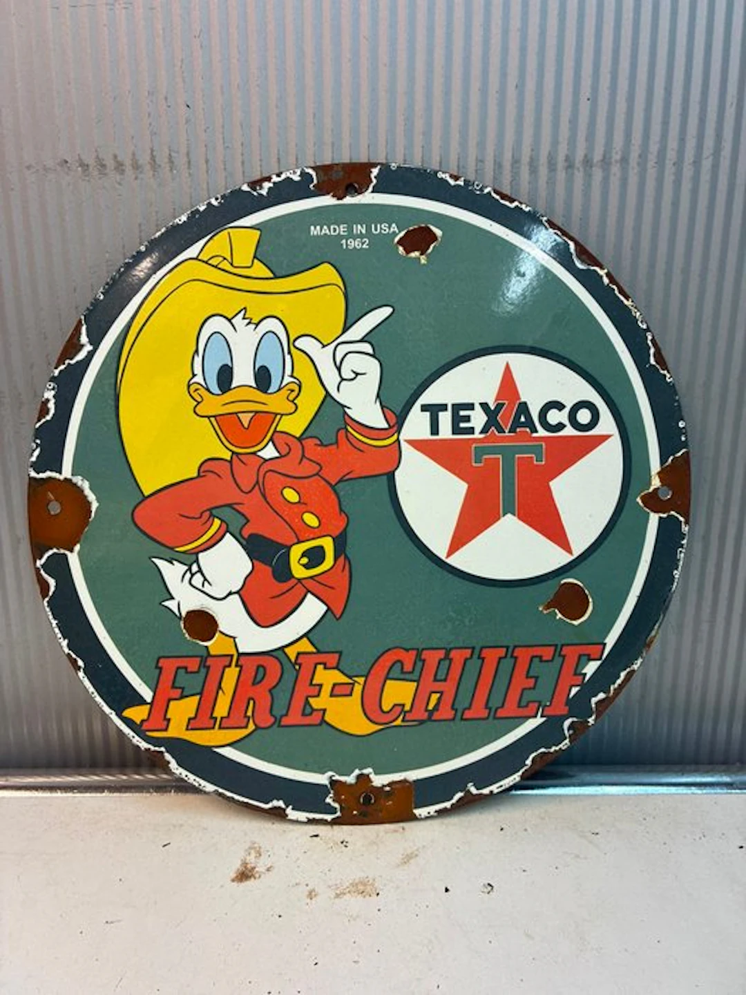 Texaco Fire-Chief – Cartoon Eend – Rond Emaille...