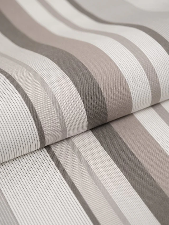 Exclusive 5.00 x 1.40 meters fabric for sun-shading...