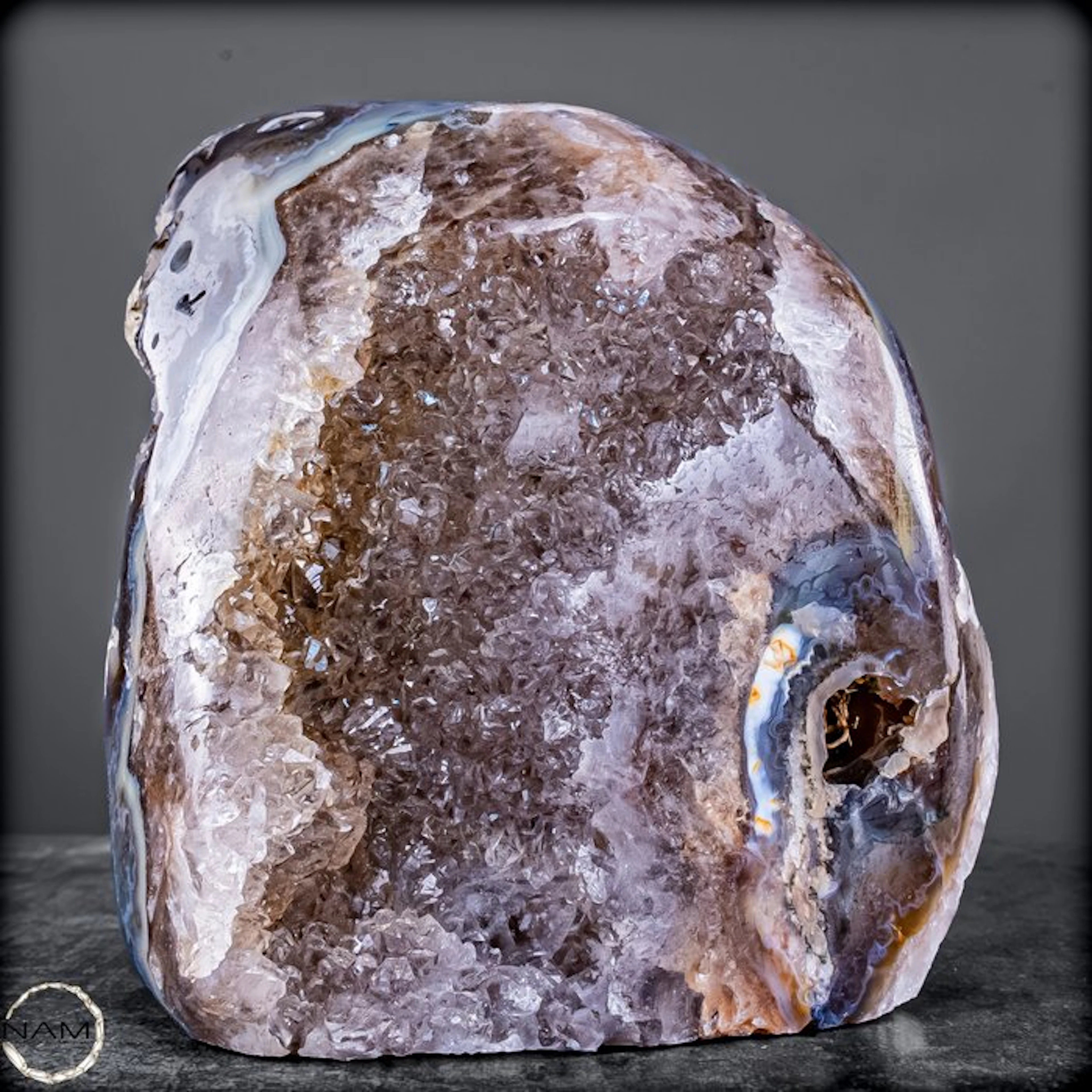 Natural Orca Agate and Amethyst Druse – A fascinating...