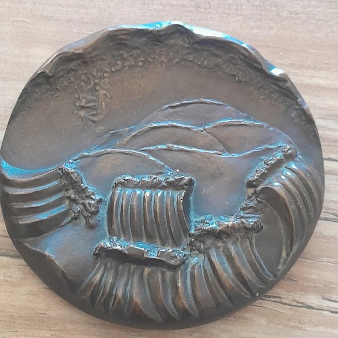 Paperweight - Bronze (gilt/silvered/patinated/cold painted)