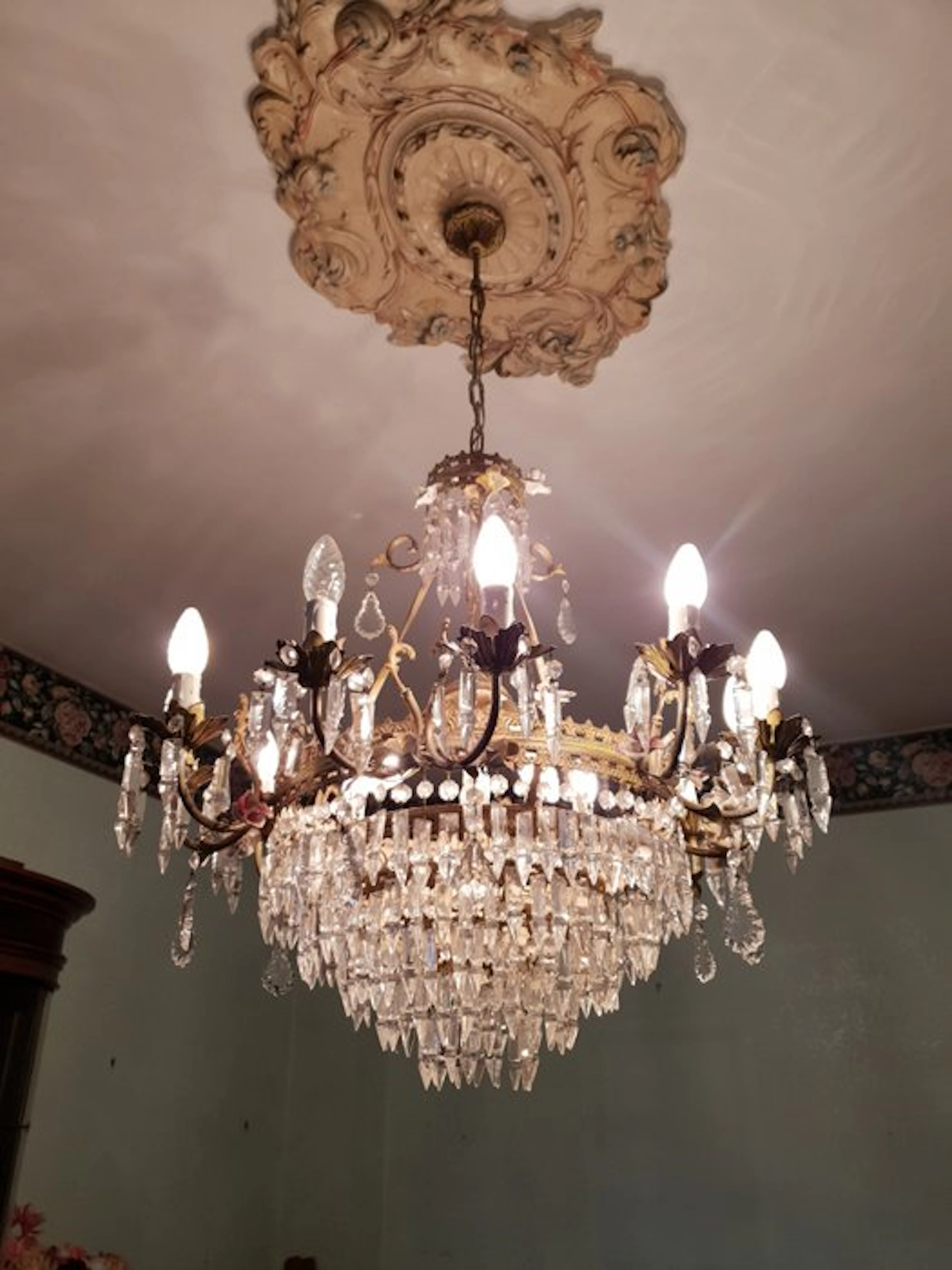Chandelier - Metal - With pendants and flowers