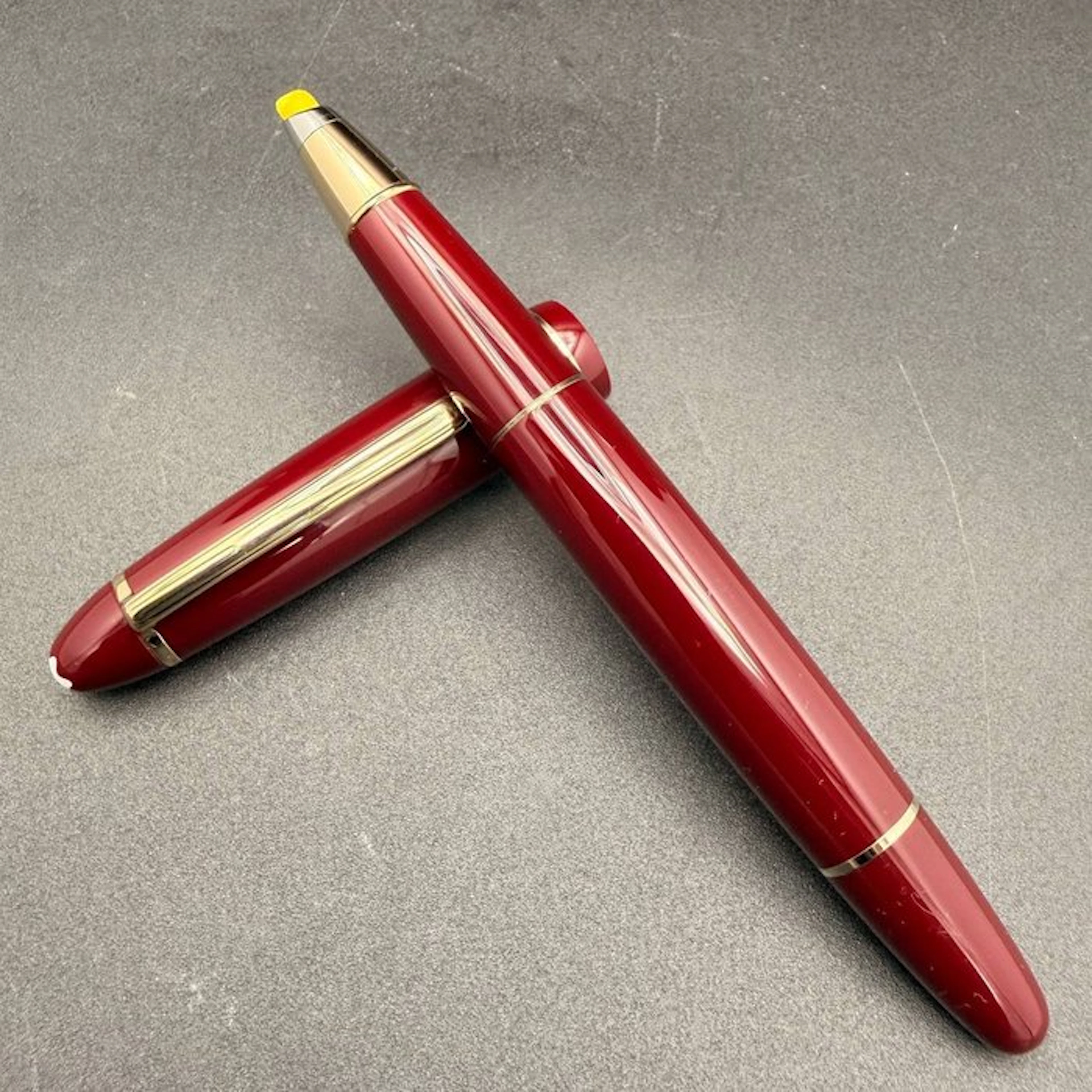 Montblanc - 166 Bordeaux - Fountain pen