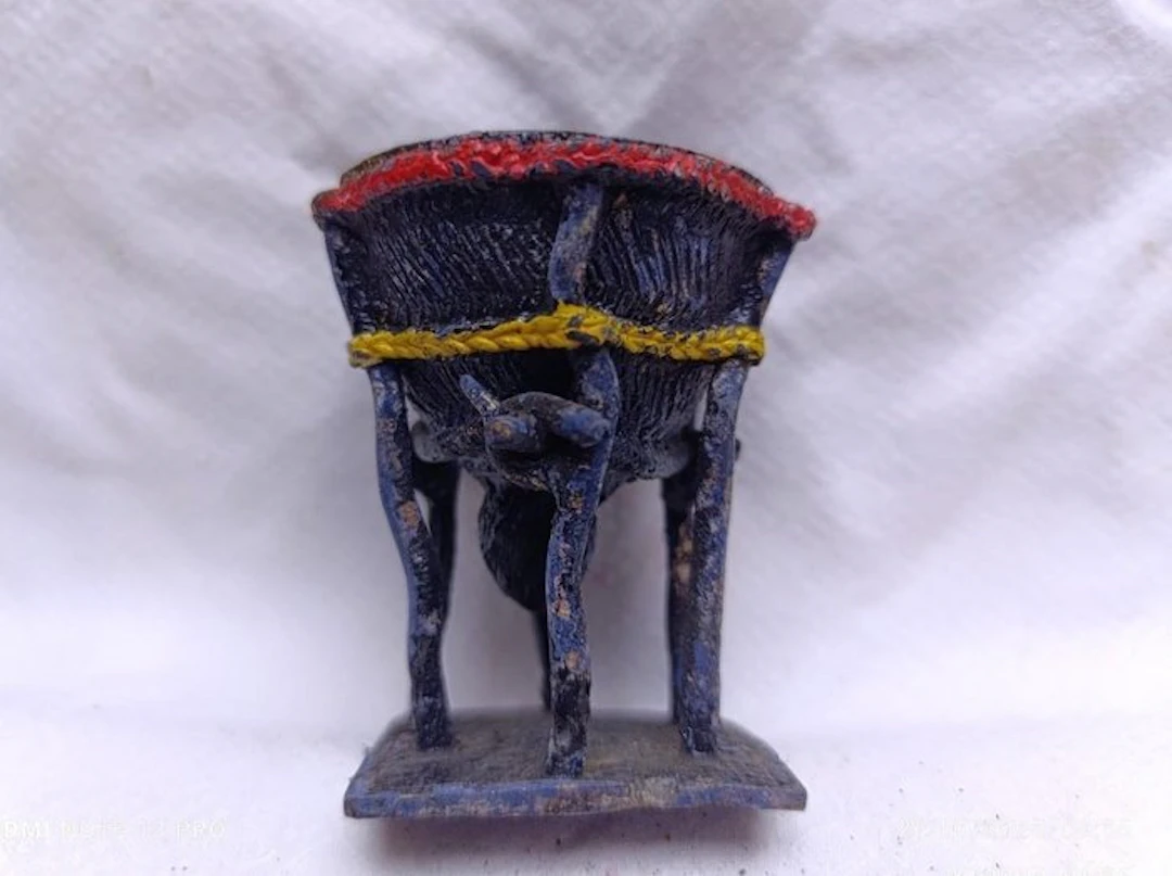 Extremely Rare African Mossi medicine bowl - Burkina Faso. (No reserve price)