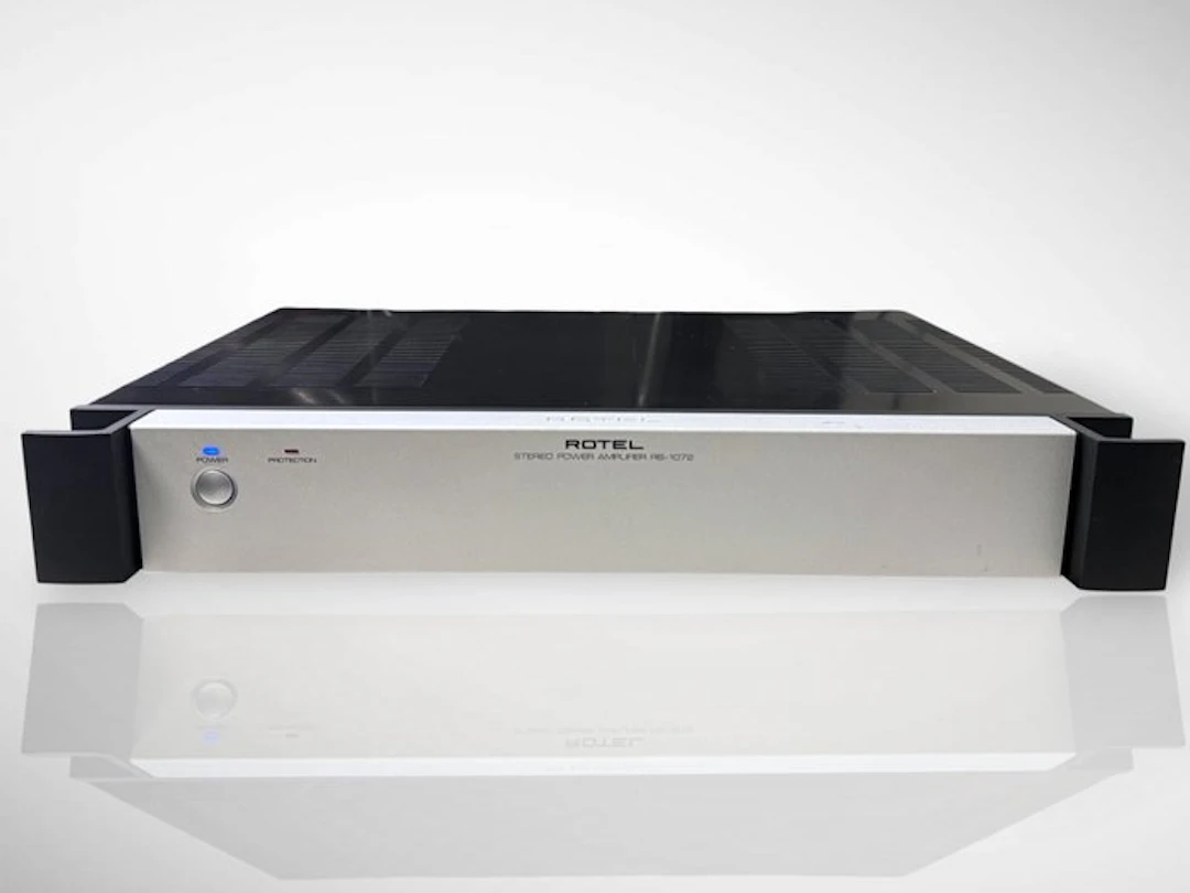 Rotel - RB-1072 Solid state power amplifier