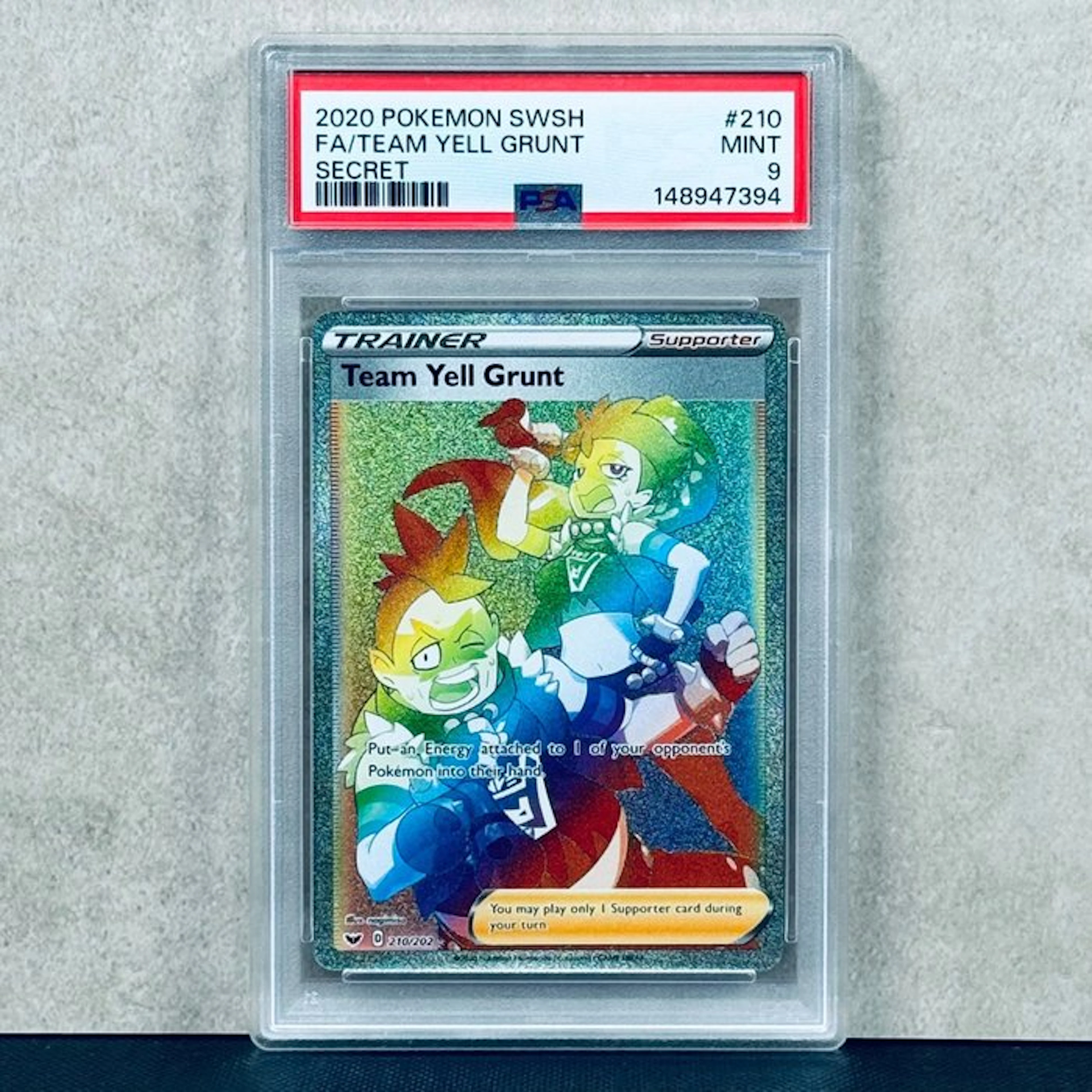 Pokémon Graded card - FA/TEAM YELL GRUNT #210 2020...