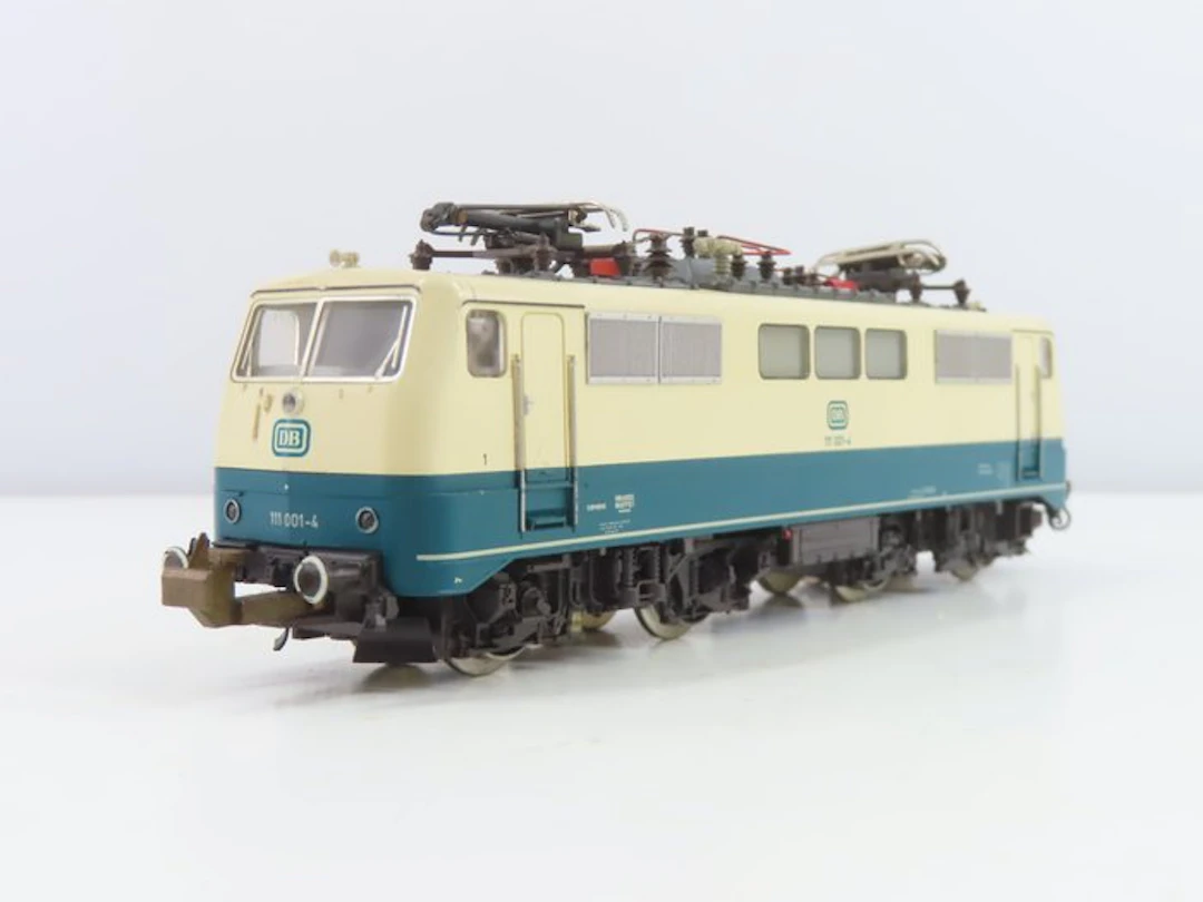 Trix Express H0 - 2253 - Electric locomotive (1) - BR 111 - DB